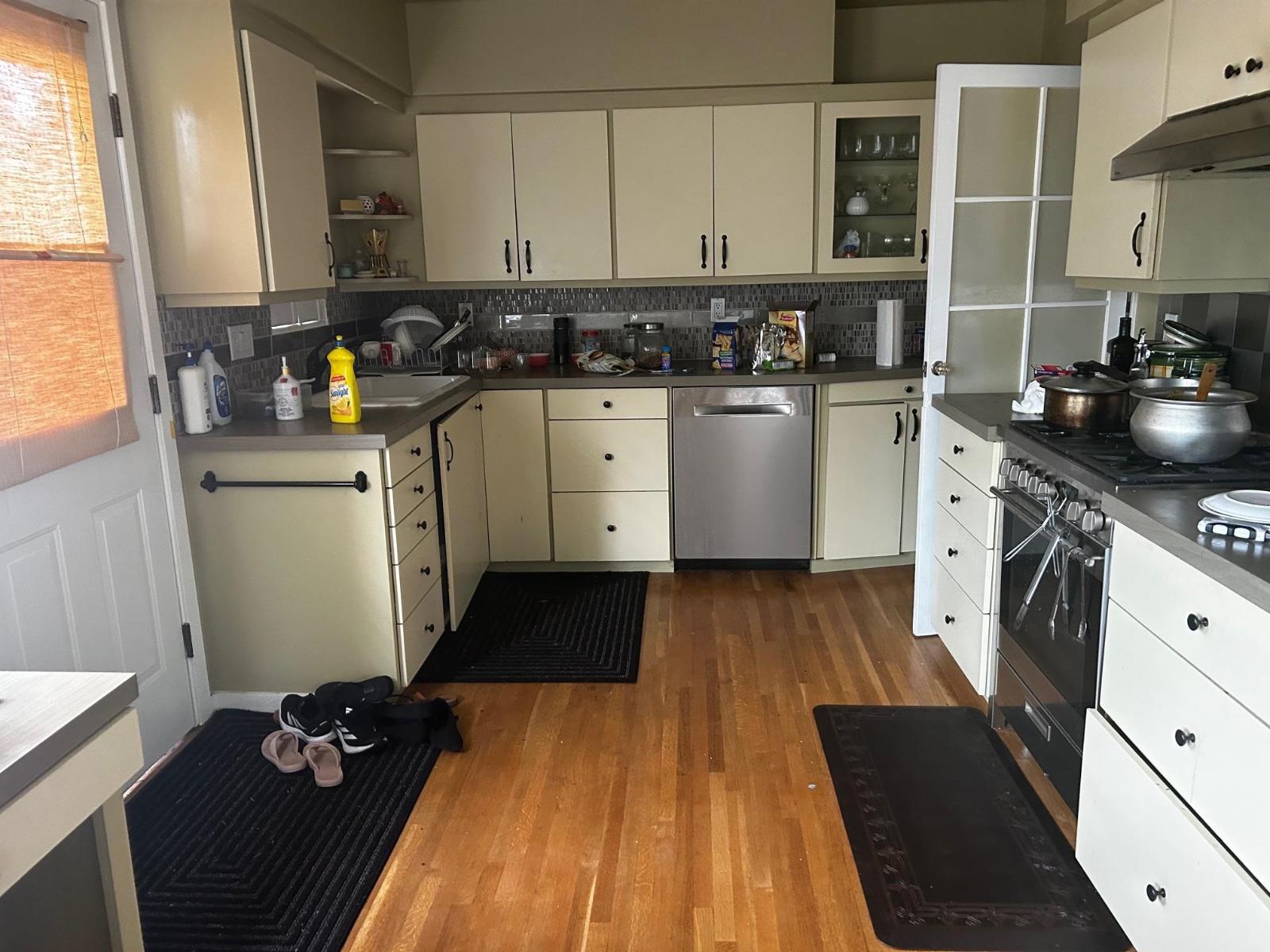 9678 PRINCESS DRIVE, Surrey