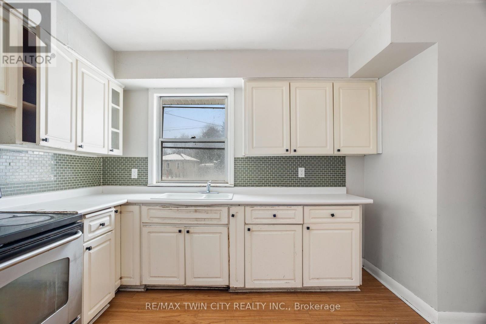 261 WATER STREET - 15