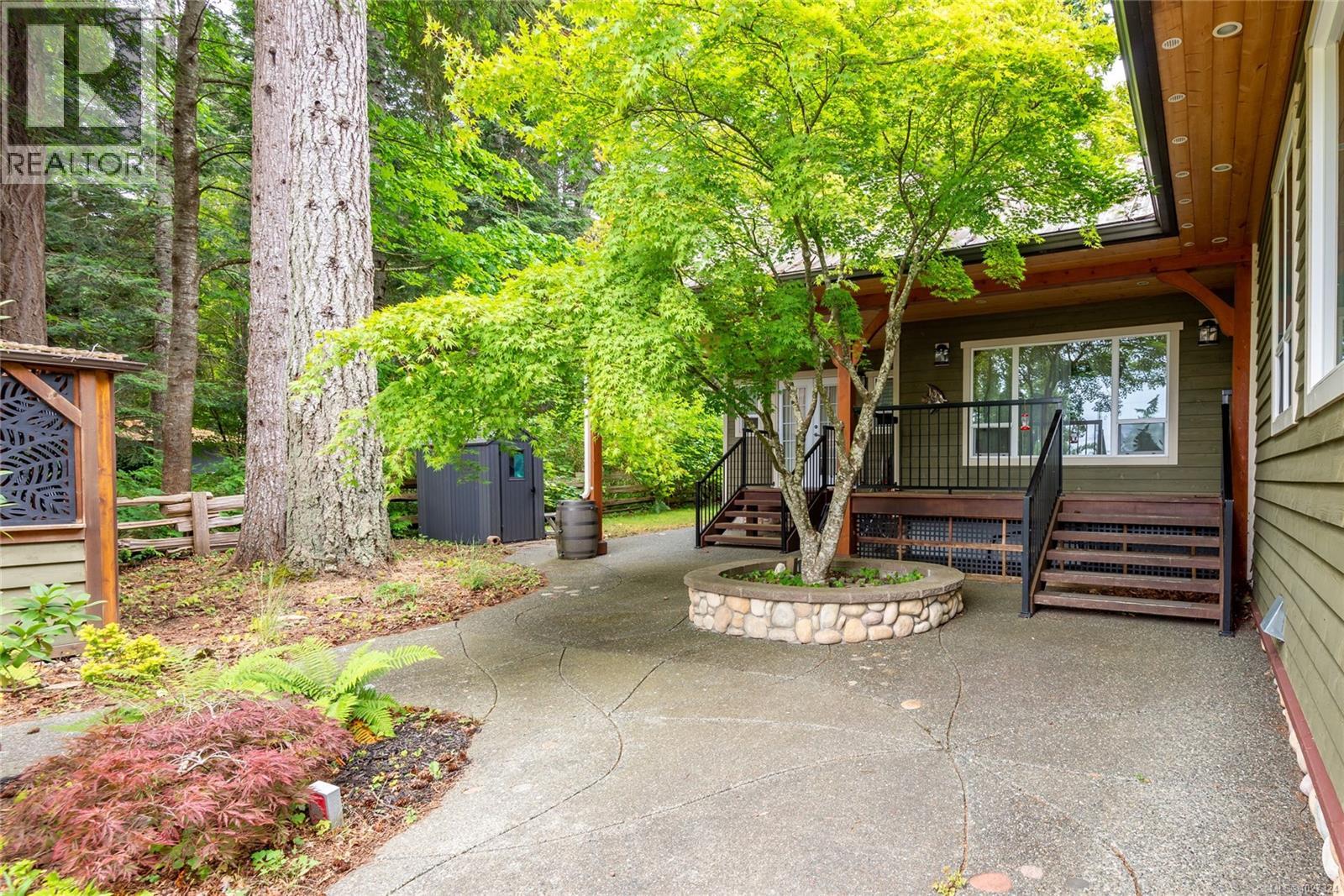 8947 Clarkson Ave, Black Creek