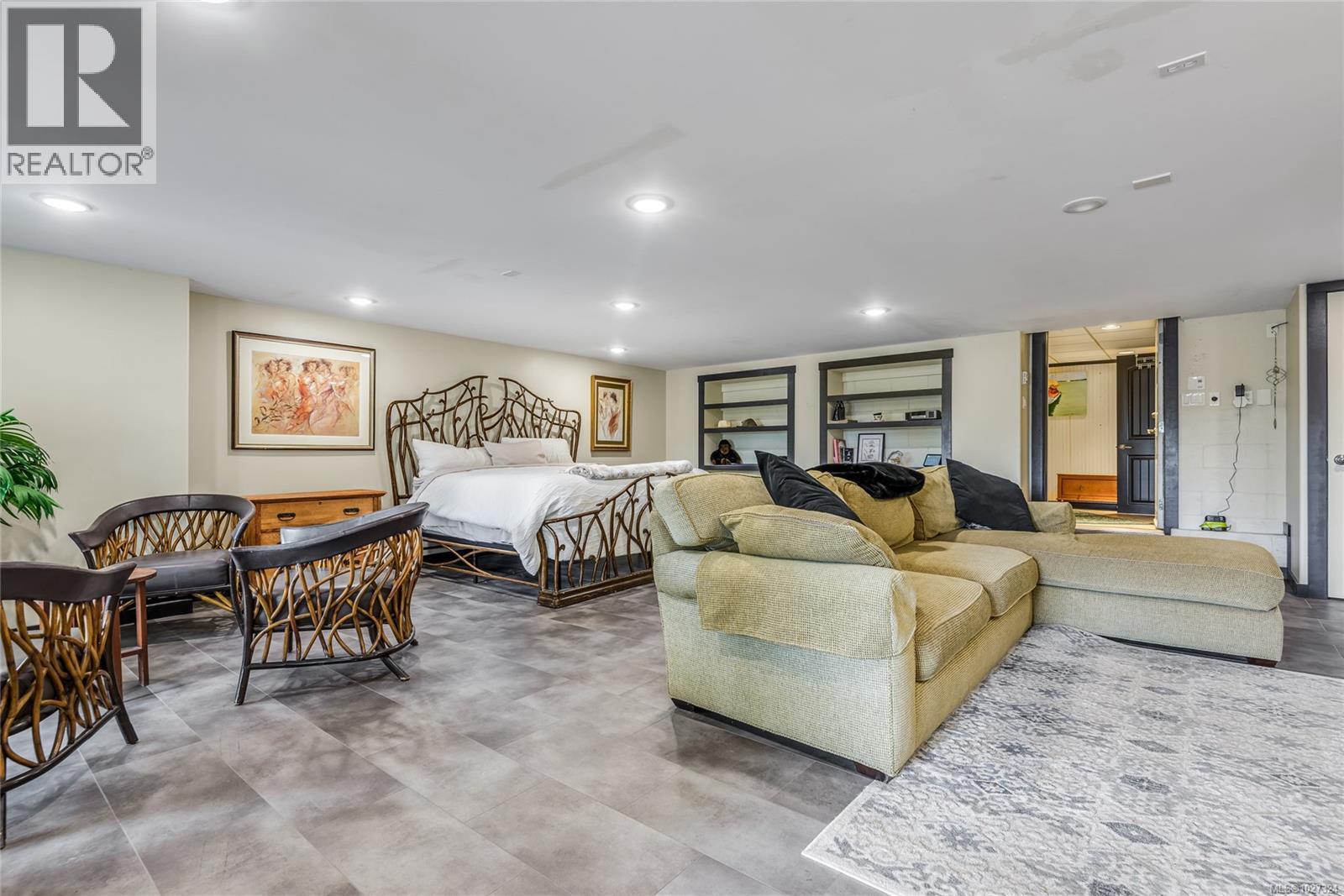 8947 Clarkson Ave, Black Creek