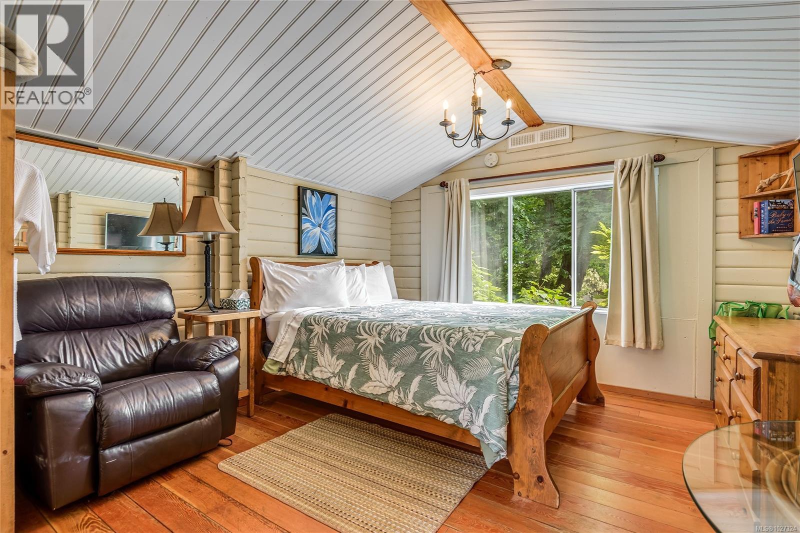 8947 Clarkson Ave, Black Creek