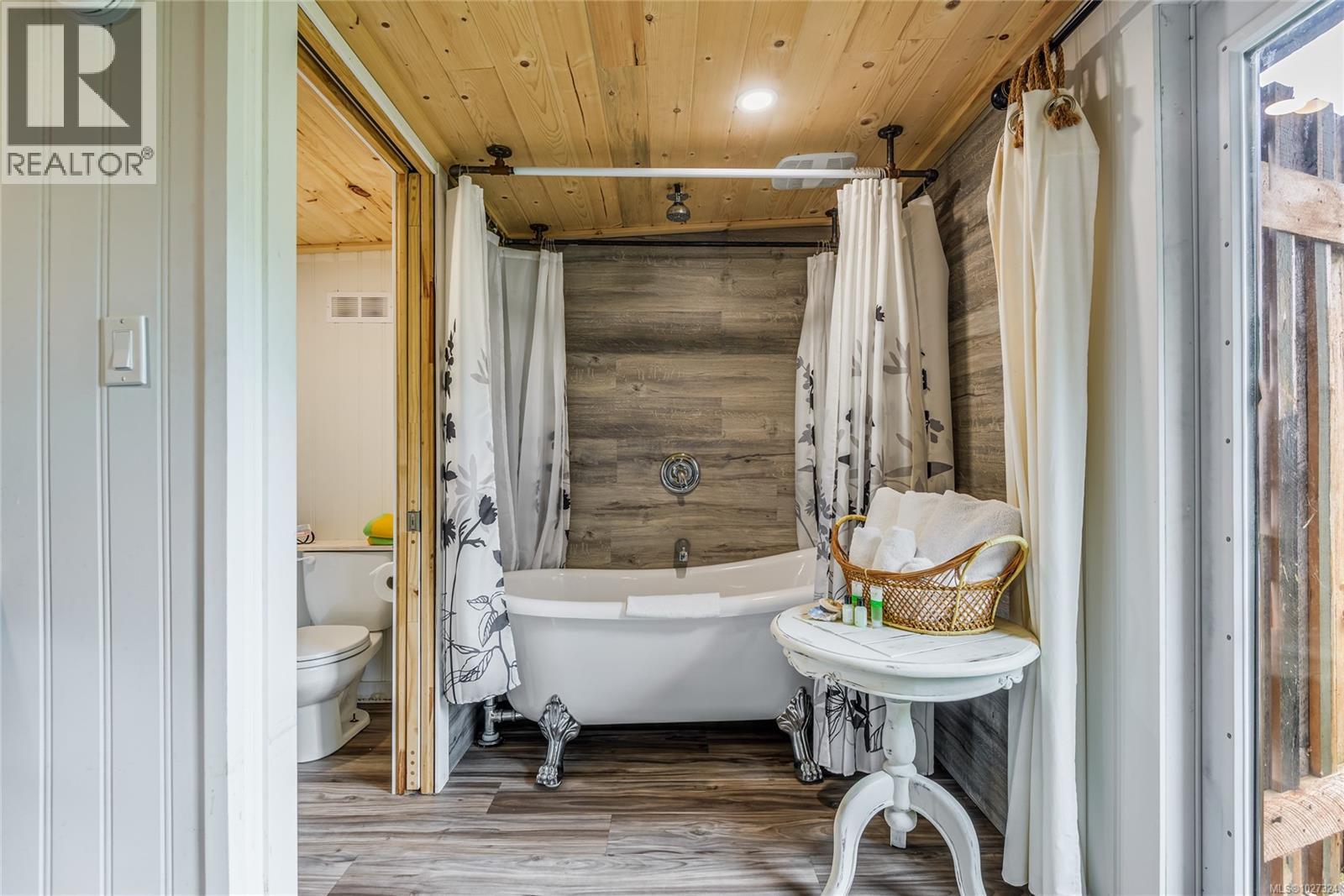 8947 Clarkson Ave, Black Creek