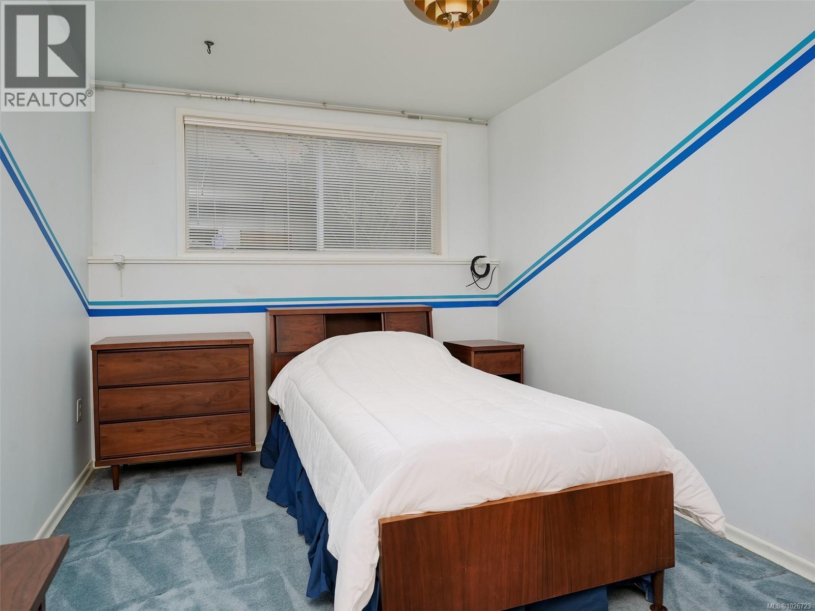  2086 Avondale Road, Oak Bay