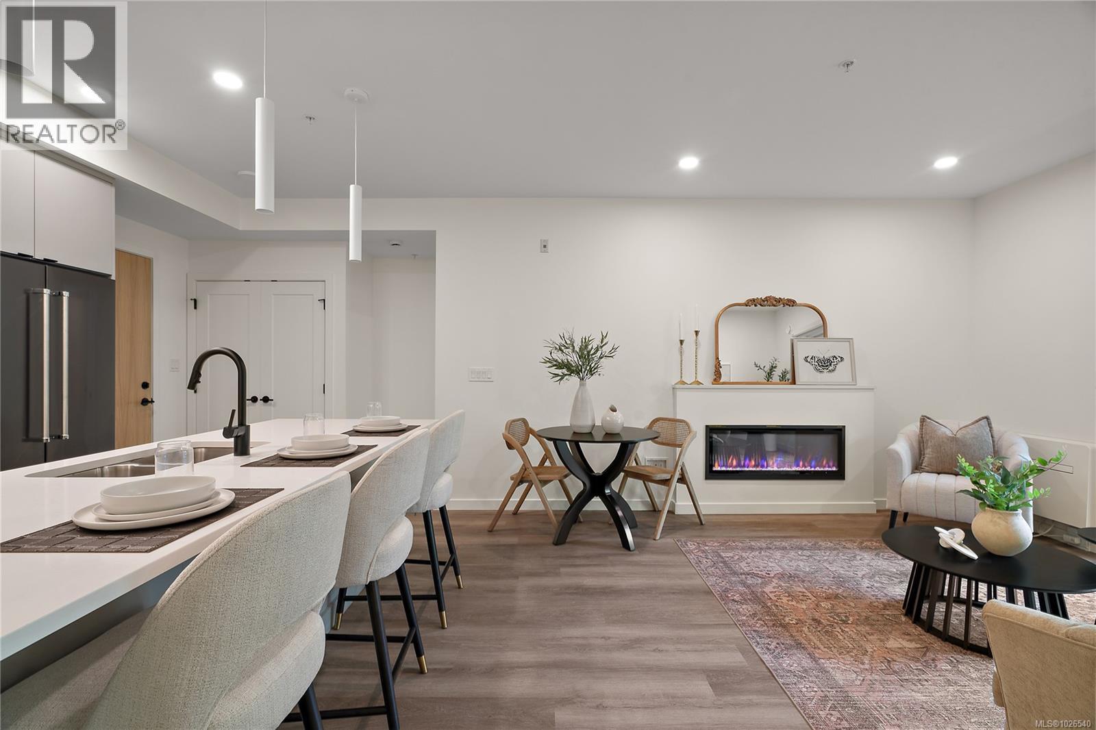 404 610 Lampson Street, Esquimalt