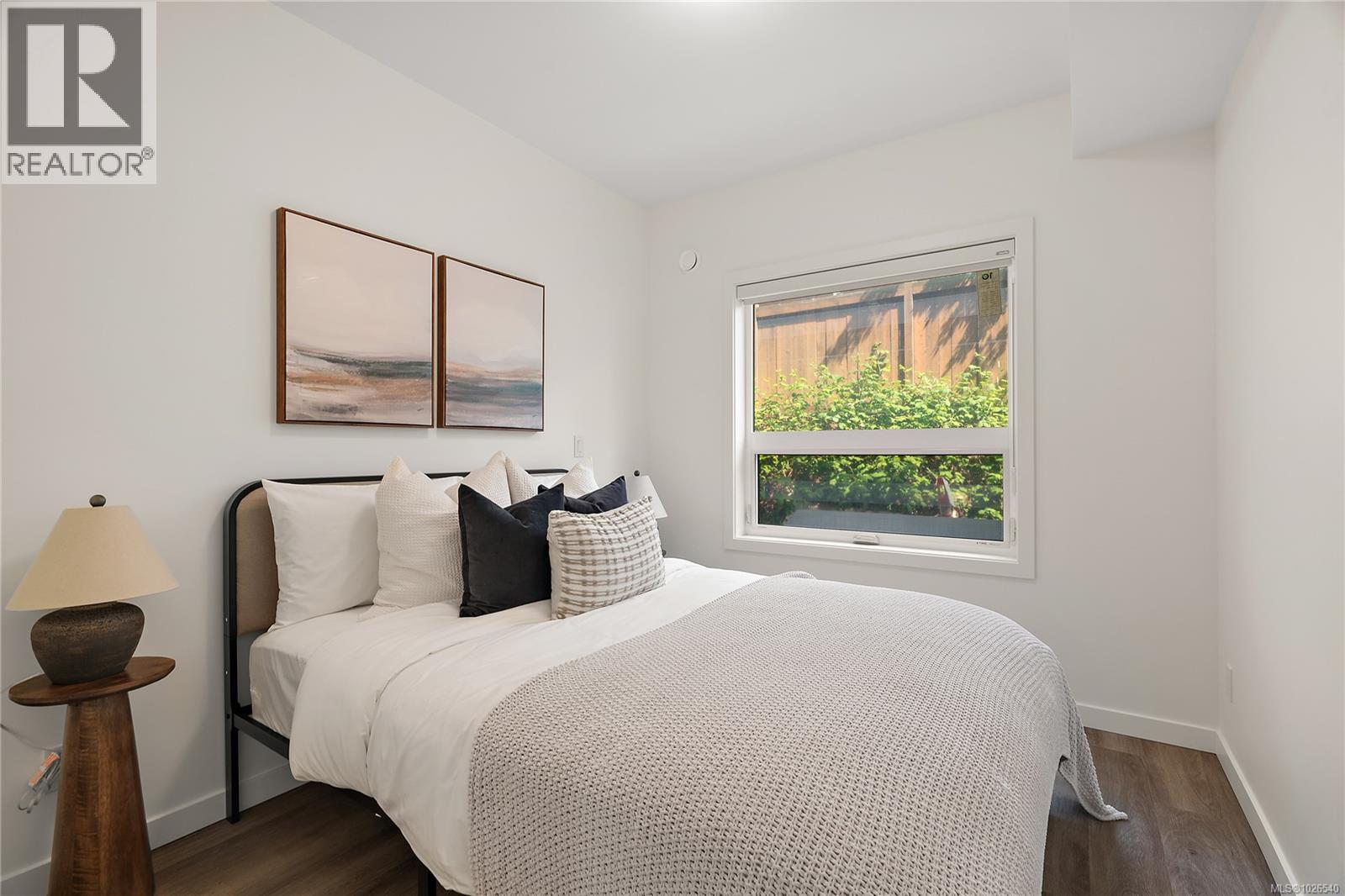 404 610 Lampson Street, Esquimalt