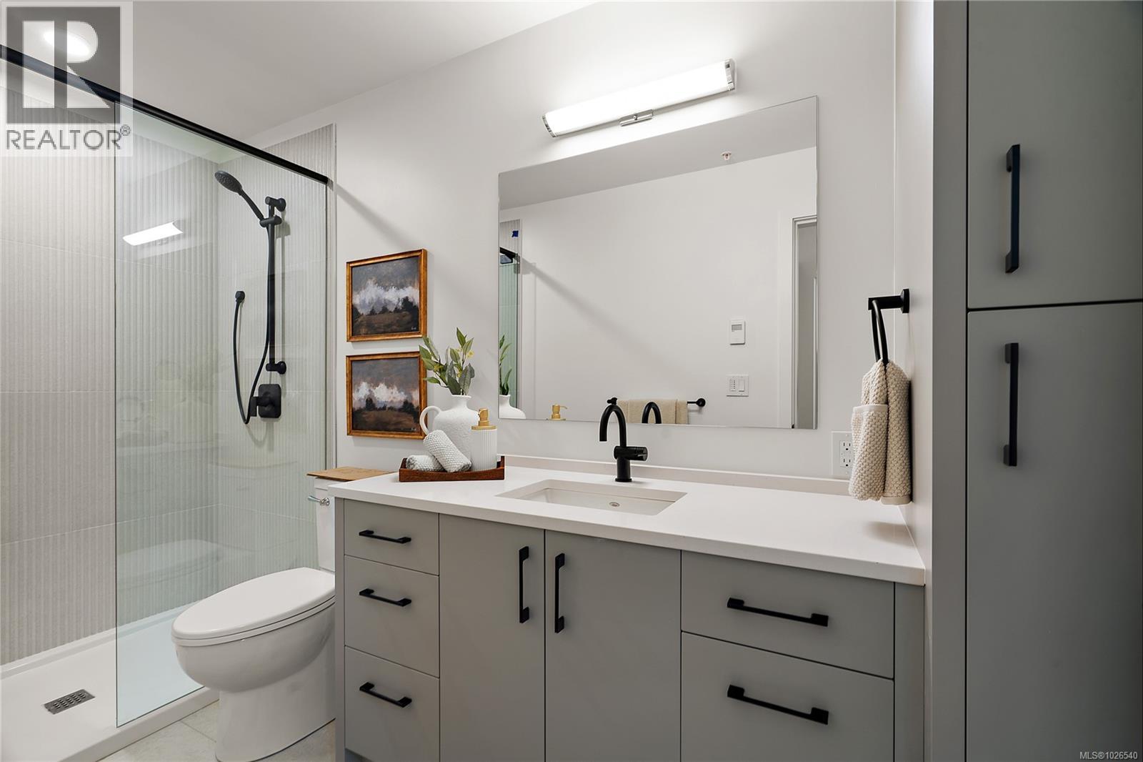 404 610 Lampson Street, Esquimalt