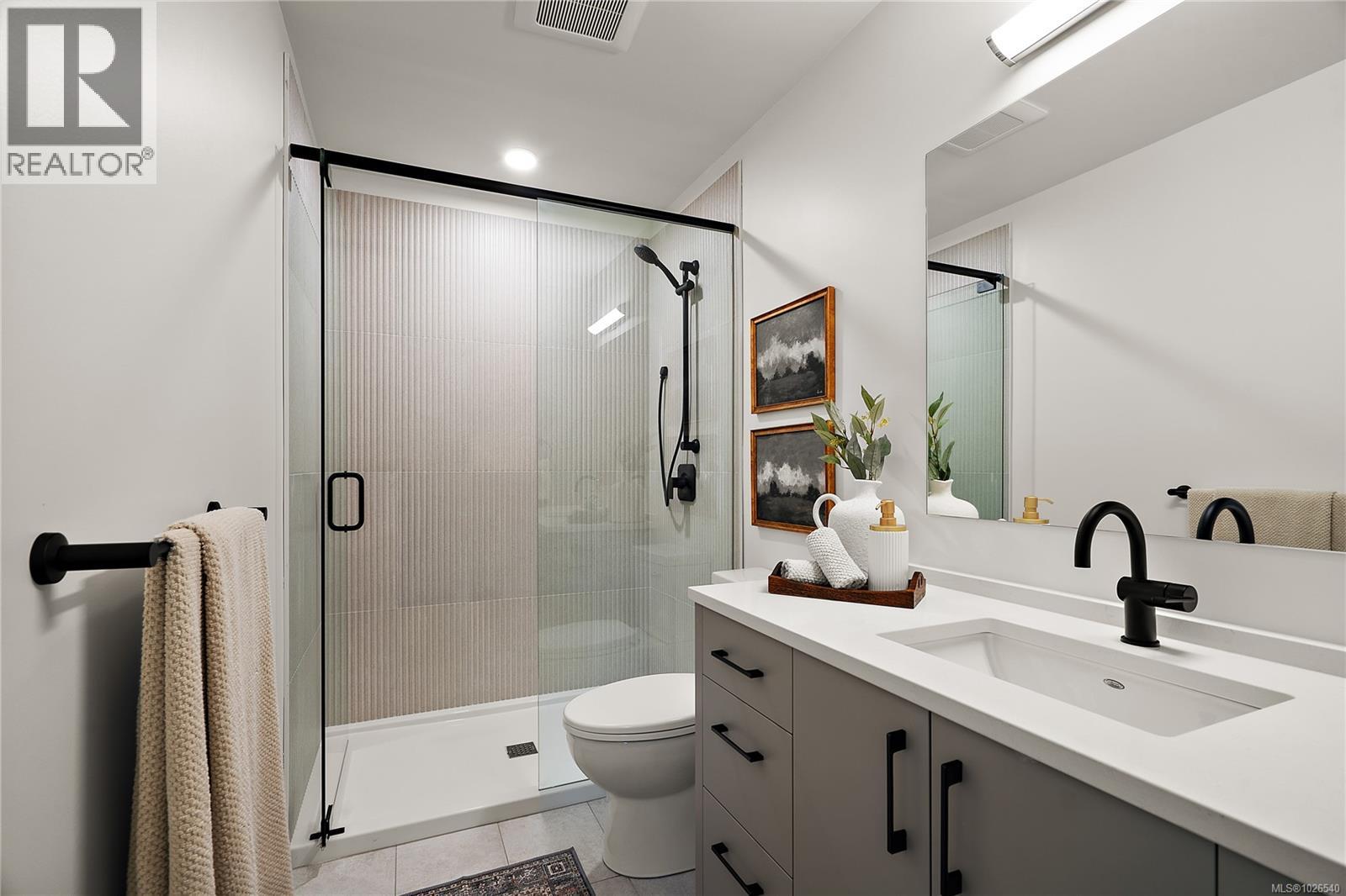 404 610 Lampson Street, Esquimalt