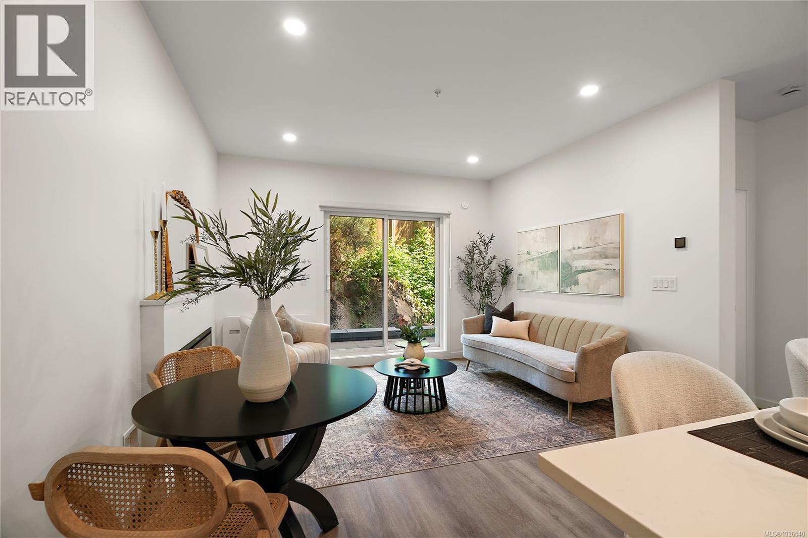 404 610 Lampson Street, Esquimalt