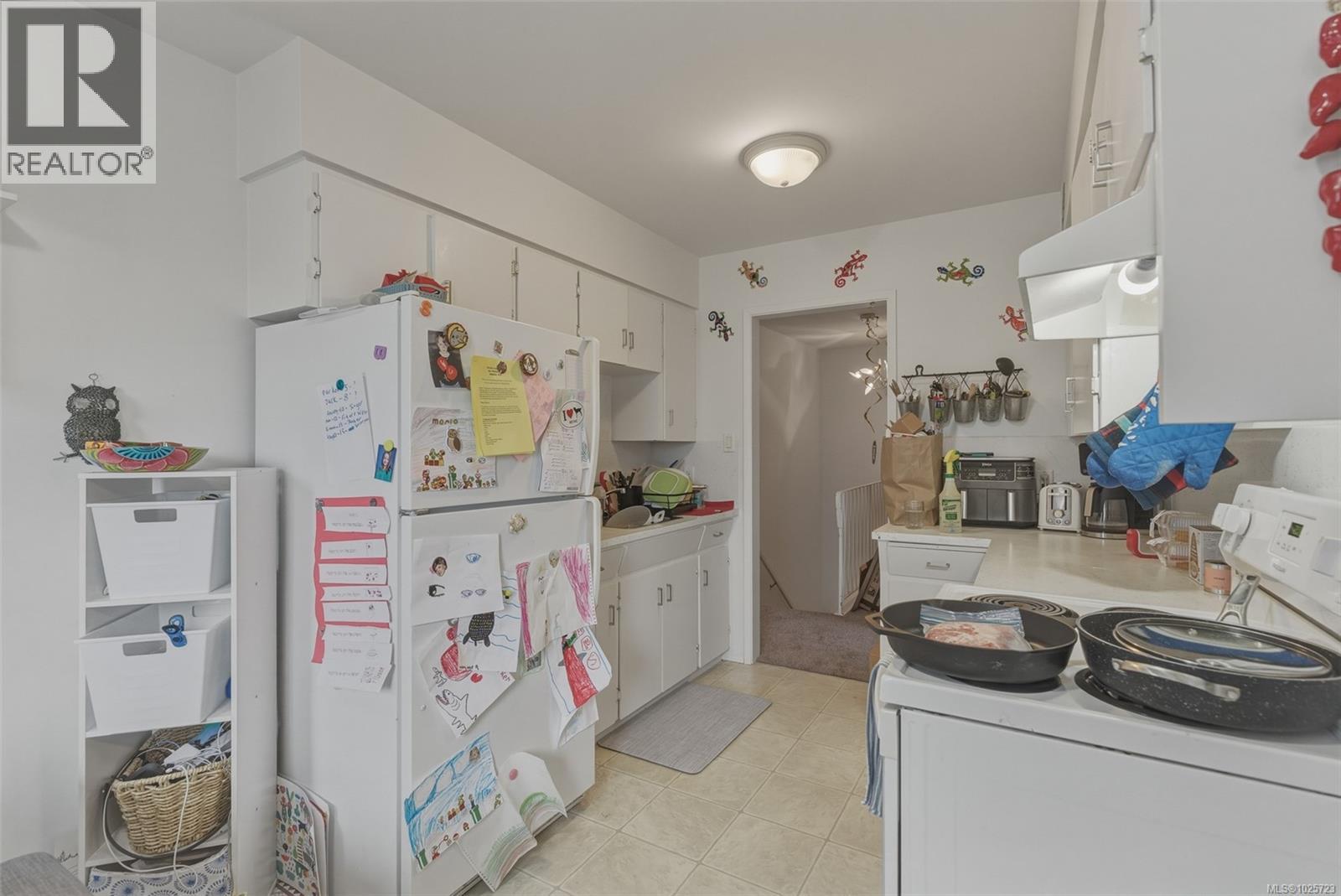 1178/1180 Tattersall Dr, Saanich