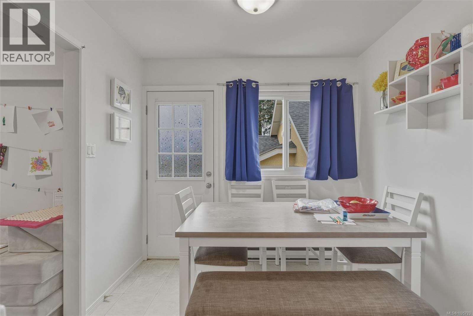 1178/1180 Tattersall Dr, Saanich