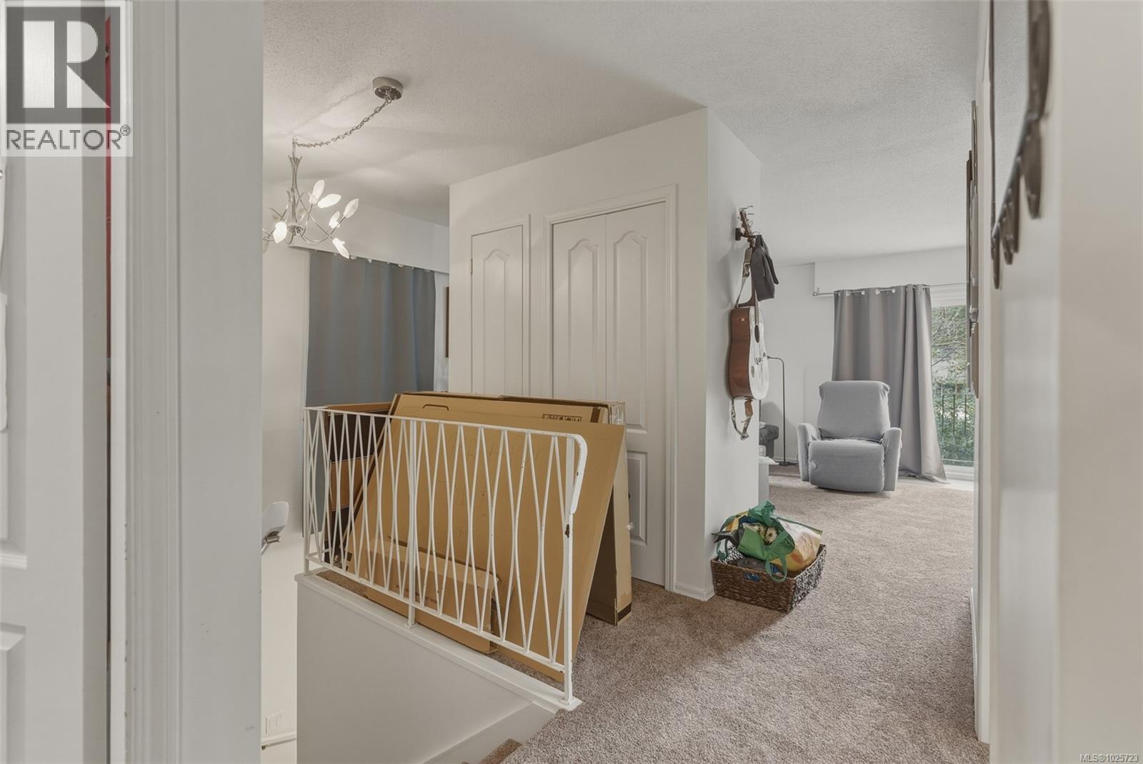 1178/1180 Tattersall Dr, Saanich