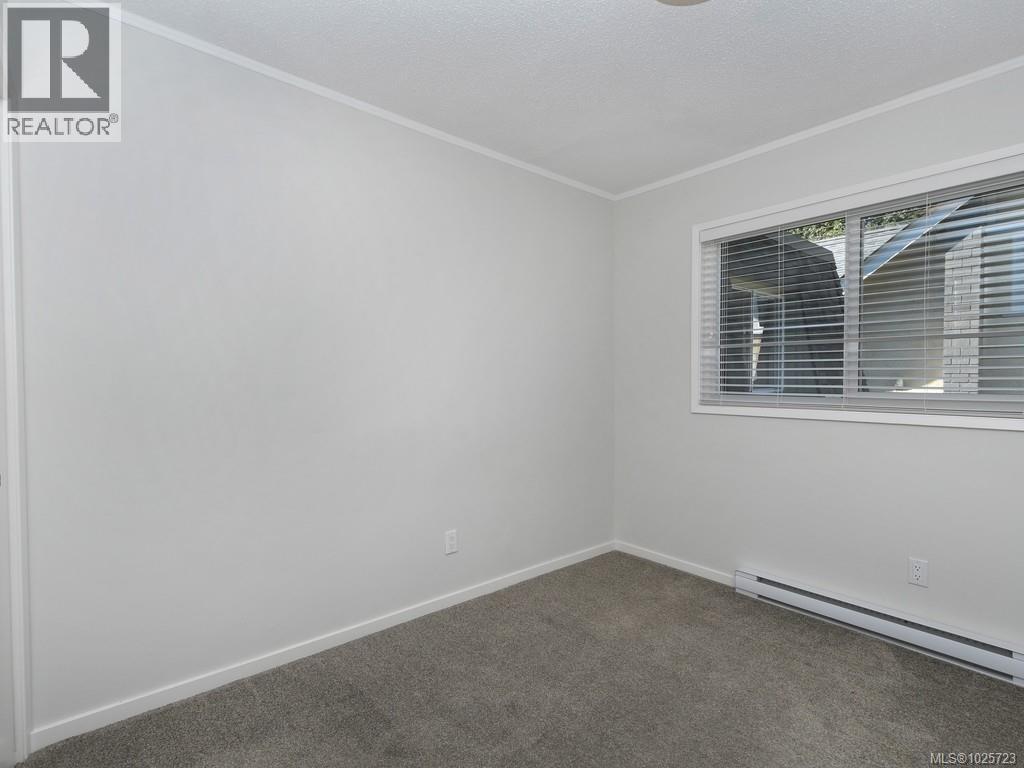 1178/1180 Tattersall Dr, Saanich