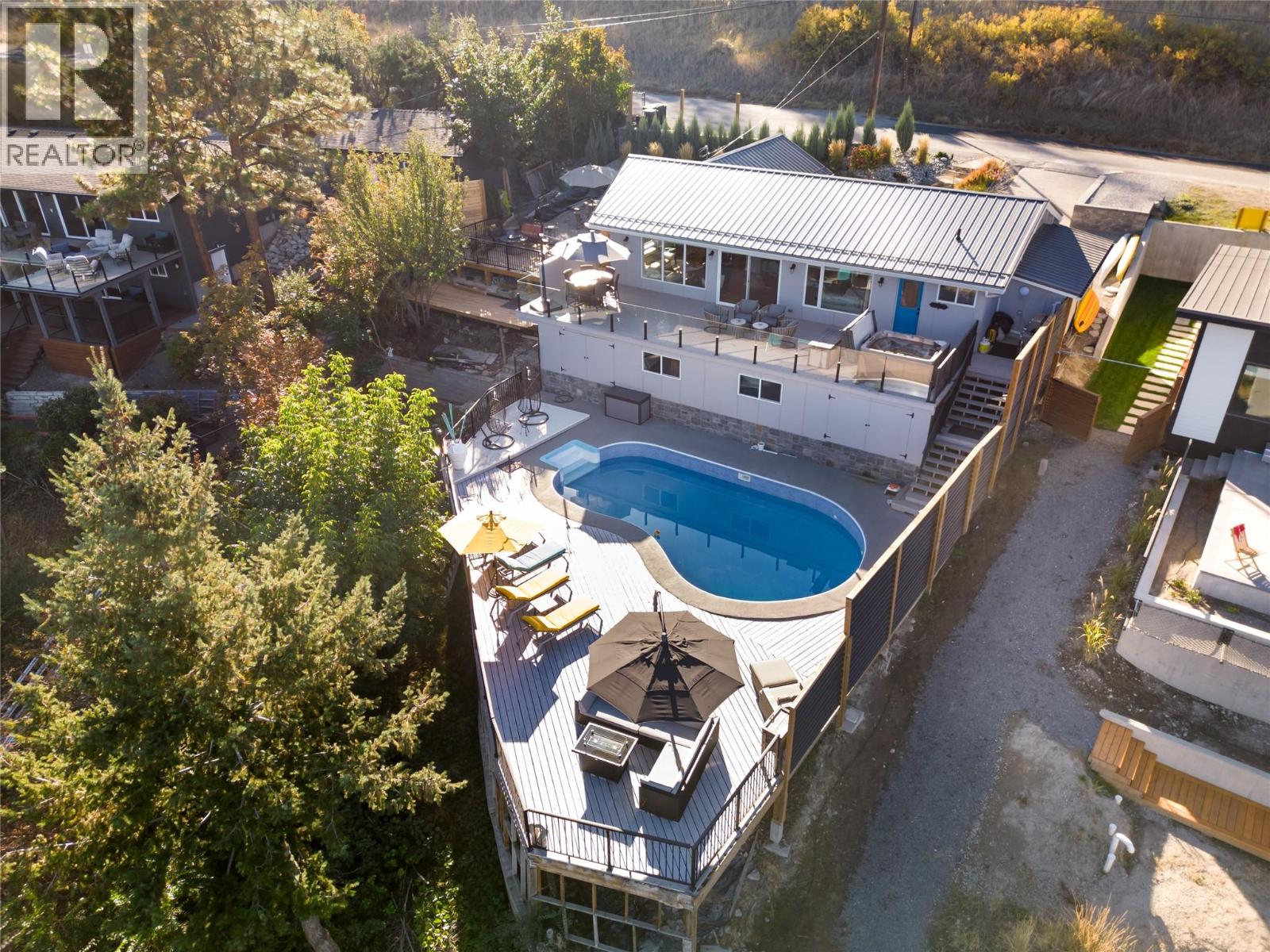 7192 Brent Road, Peachland