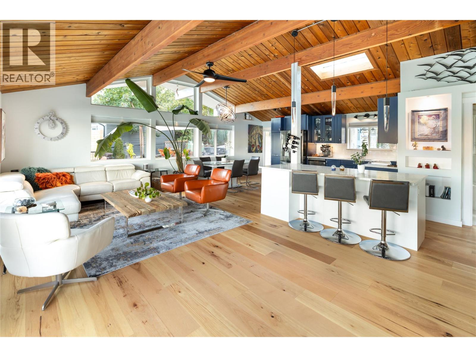 7192 Brent Road, Peachland