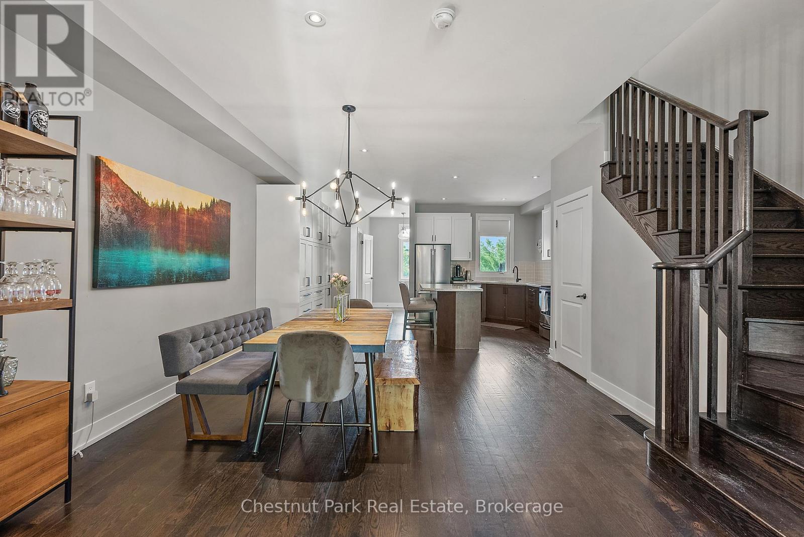 61 ROCKMOUNT CRESCENT - 14