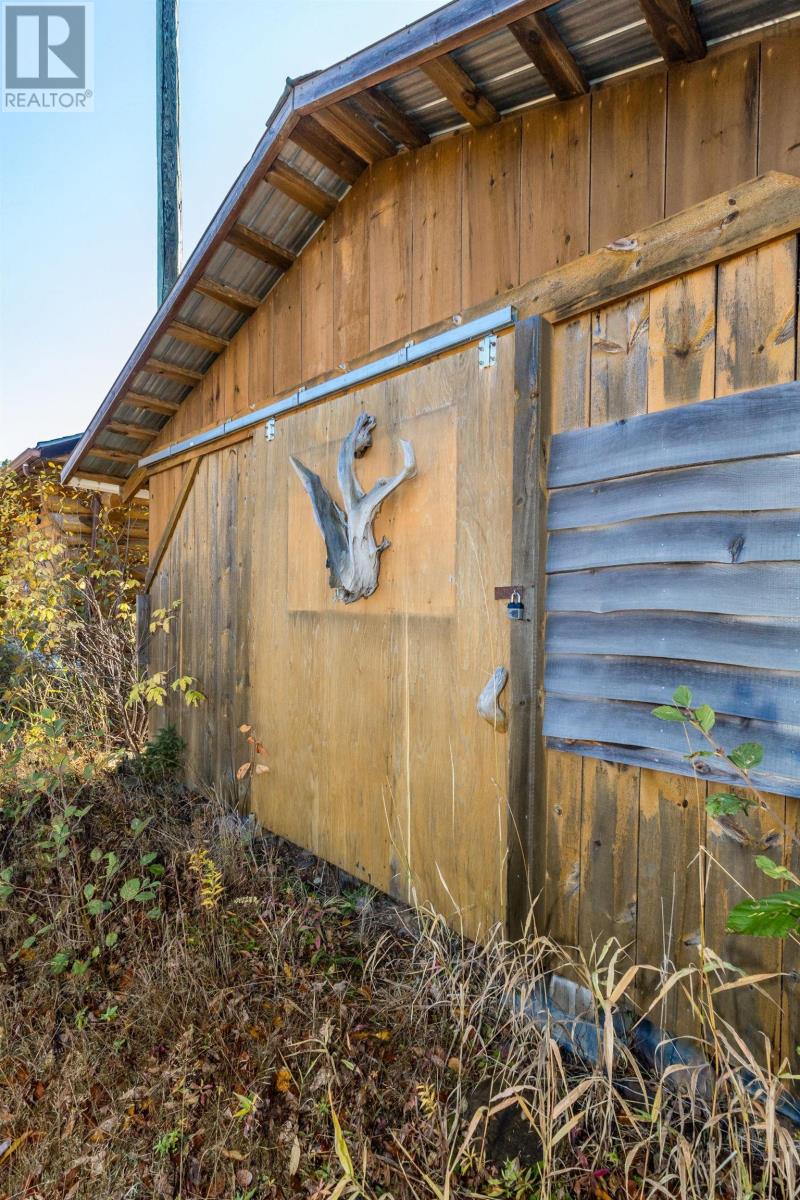 232 Forest Glade Road - 11