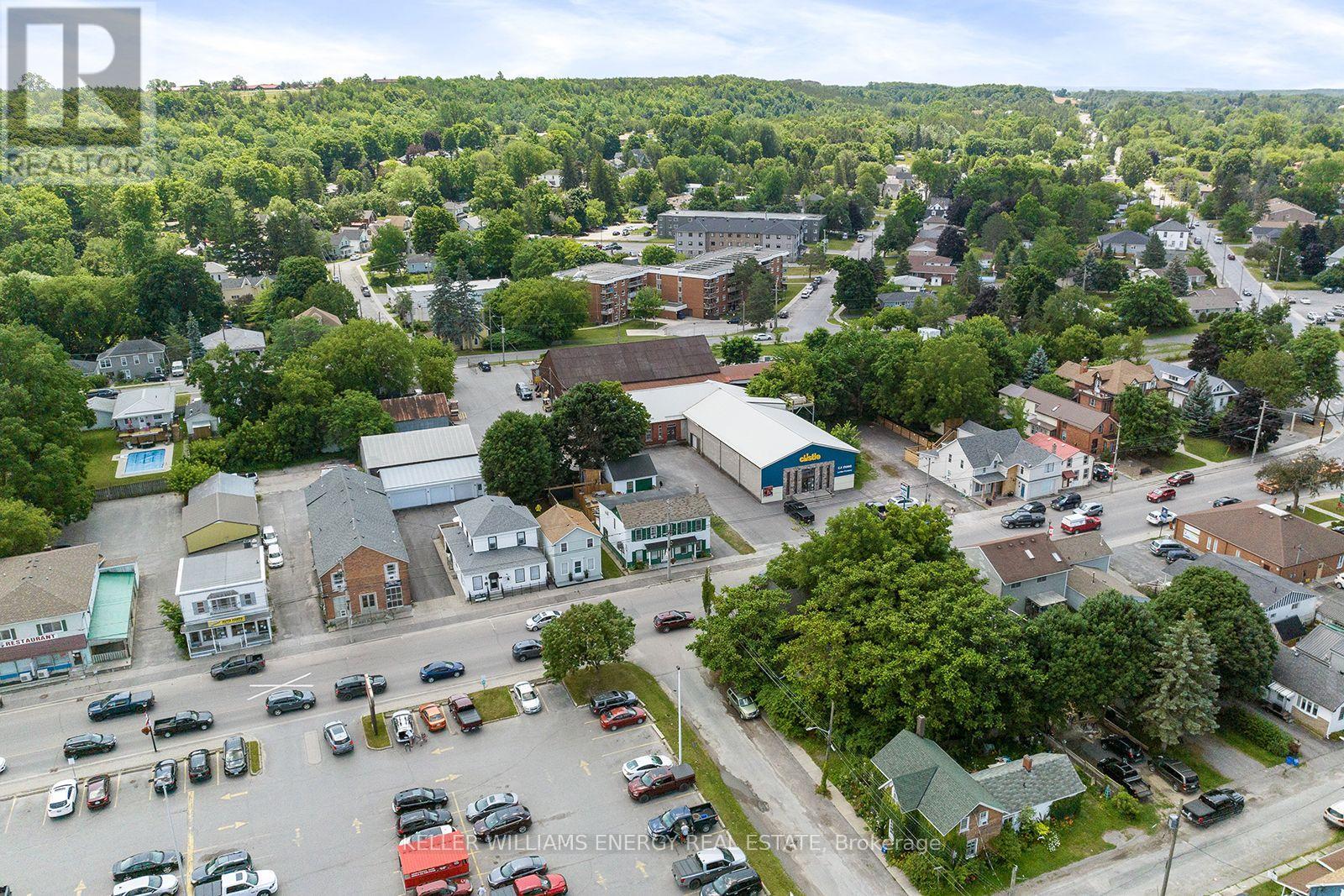 58-60 PICTON MAIN STREET