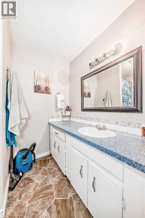 4105 53 Avenue, Innisfail