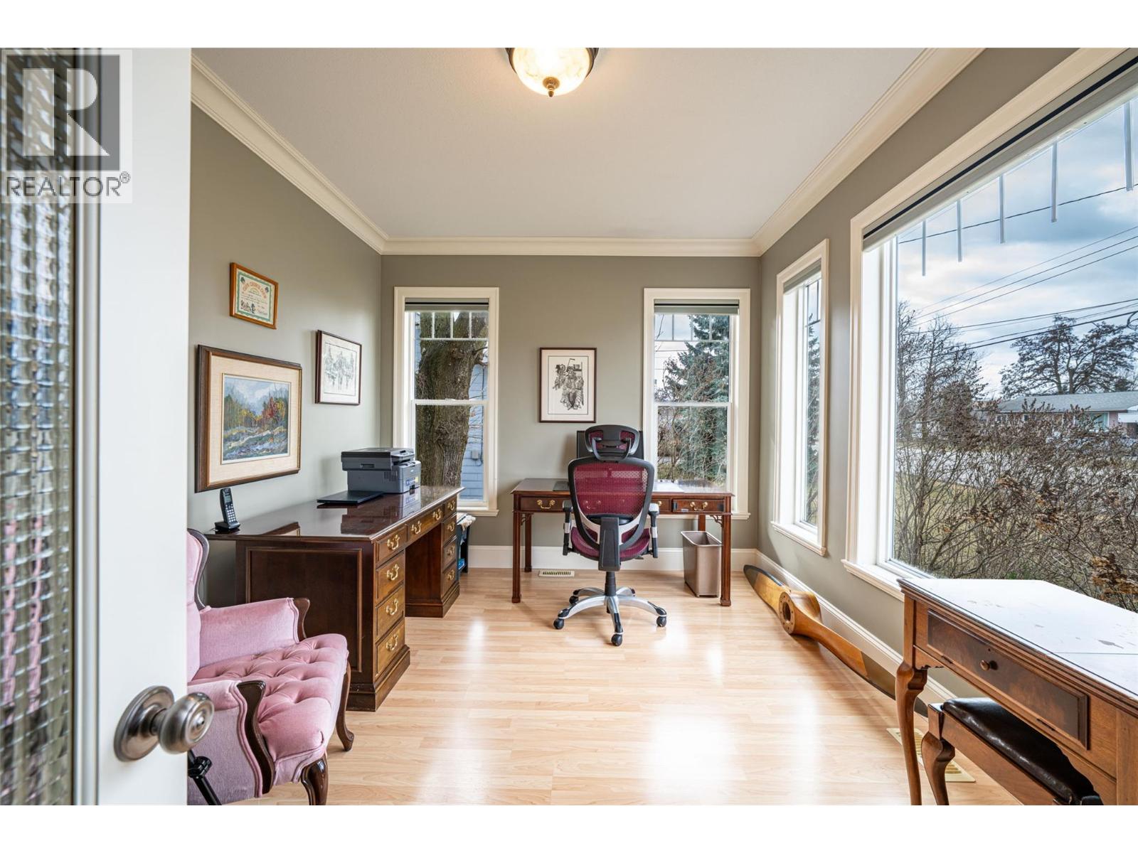 2540 Colony Street, Armstrong