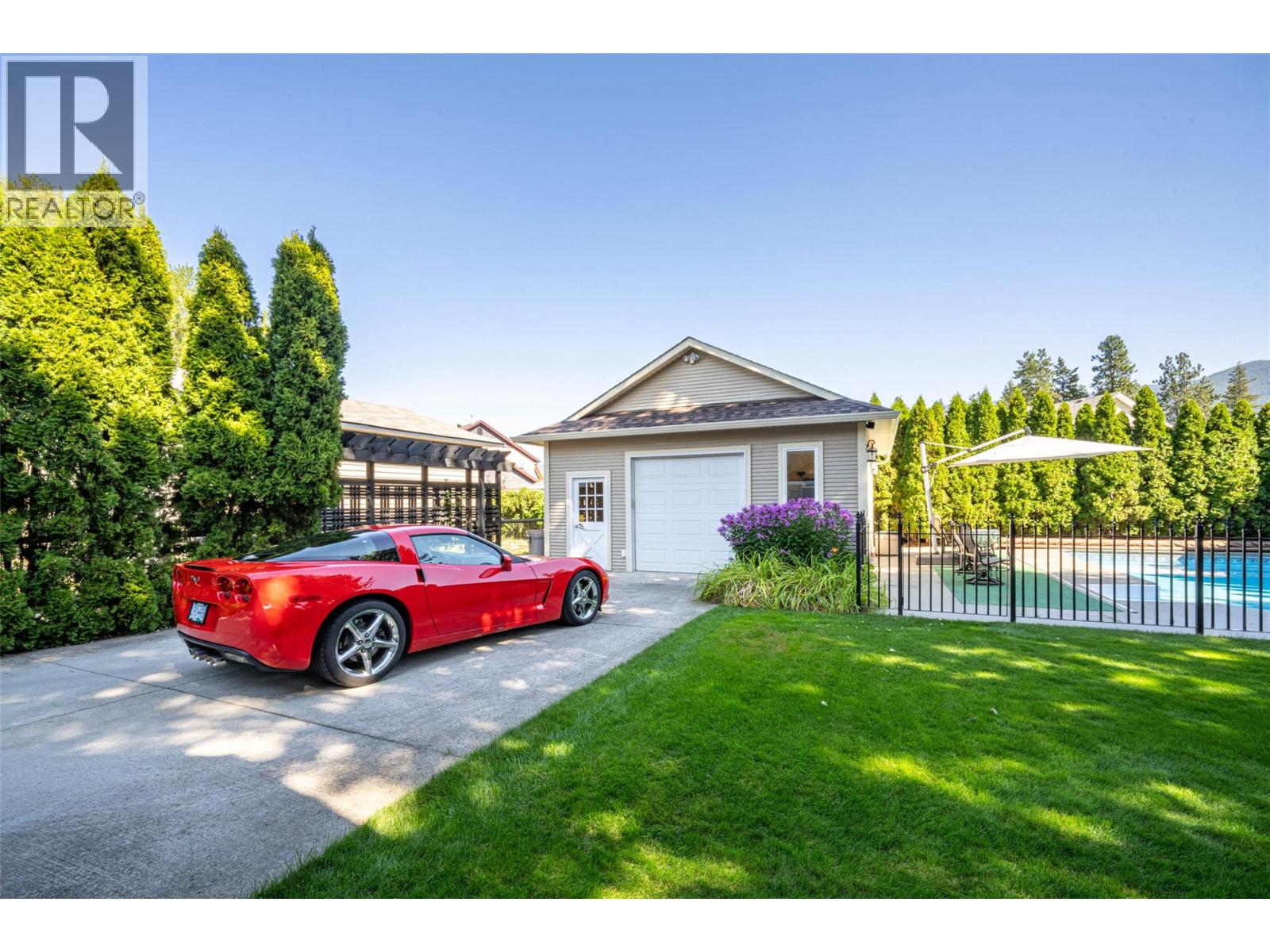 2540 Colony Street, Armstrong