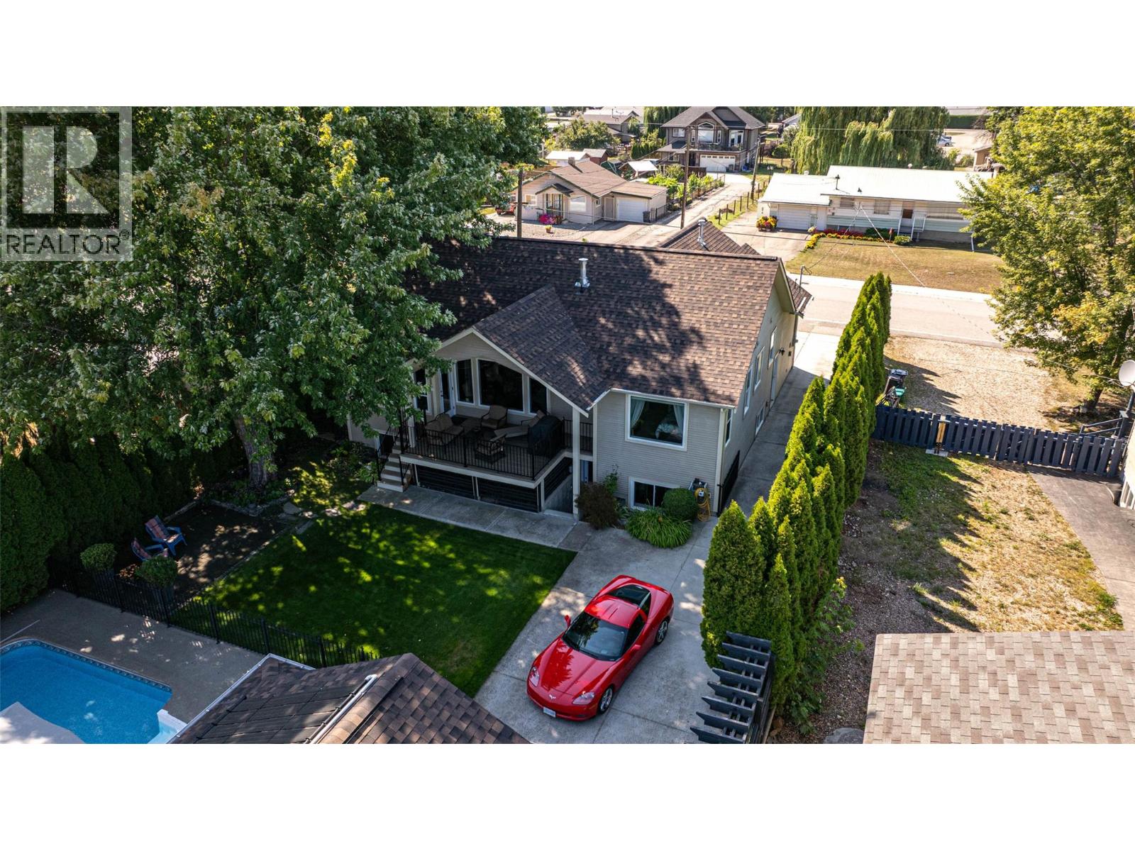 2540 Colony Street, Armstrong