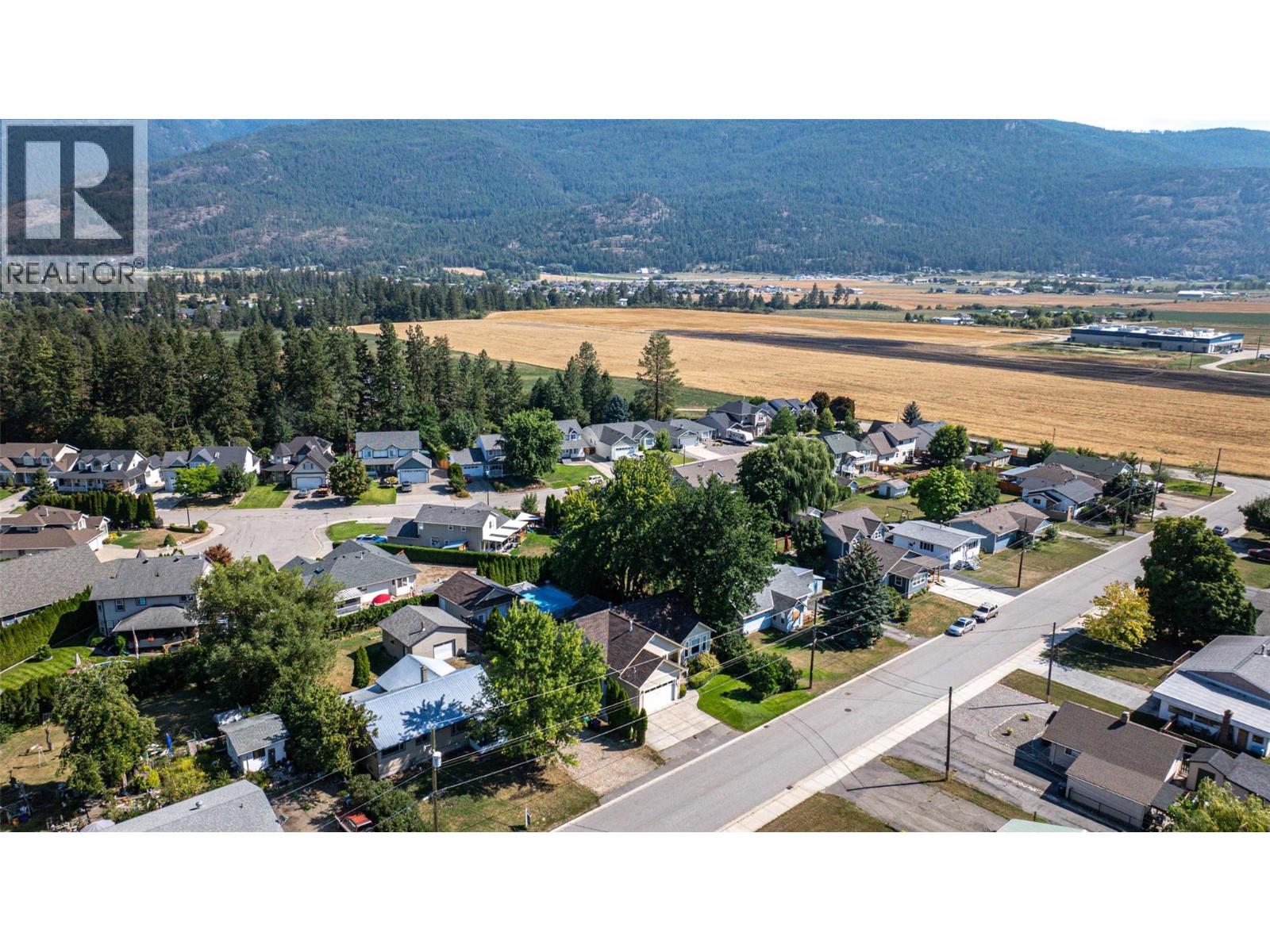 2540 Colony Street, Armstrong