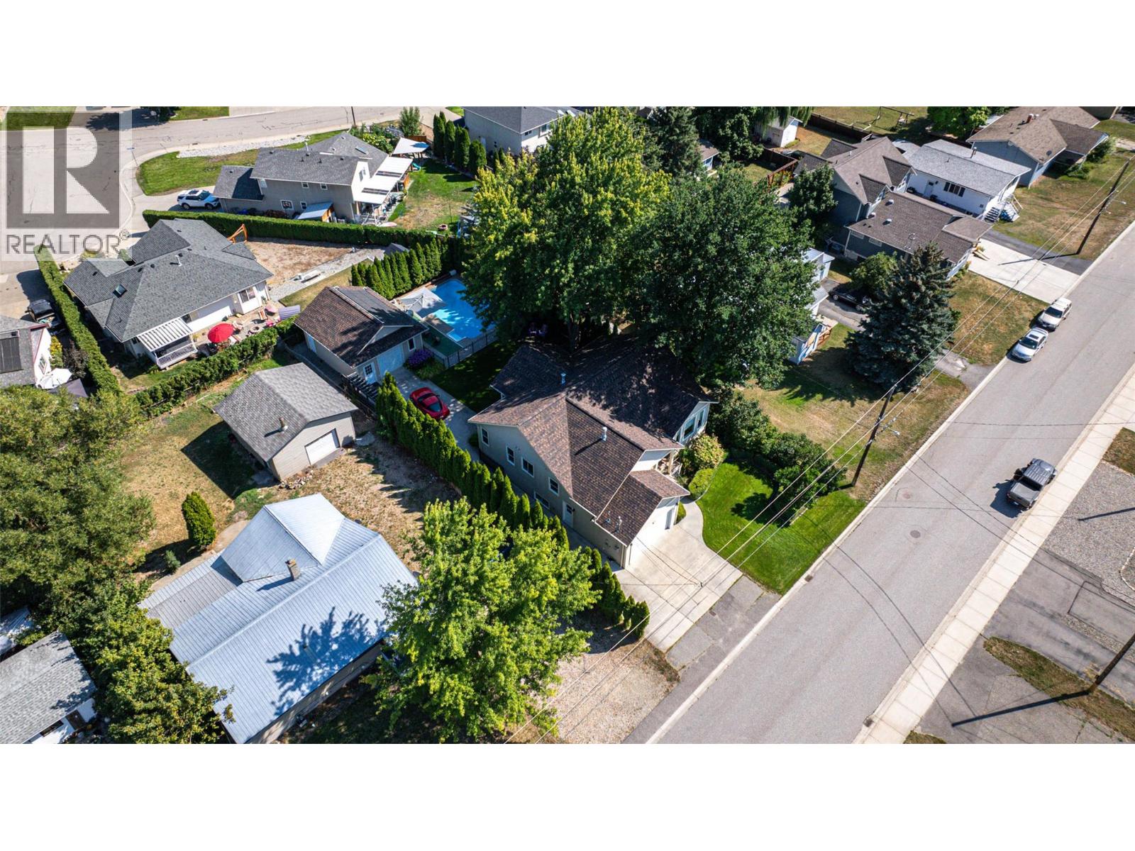 2540 Colony Street, Armstrong