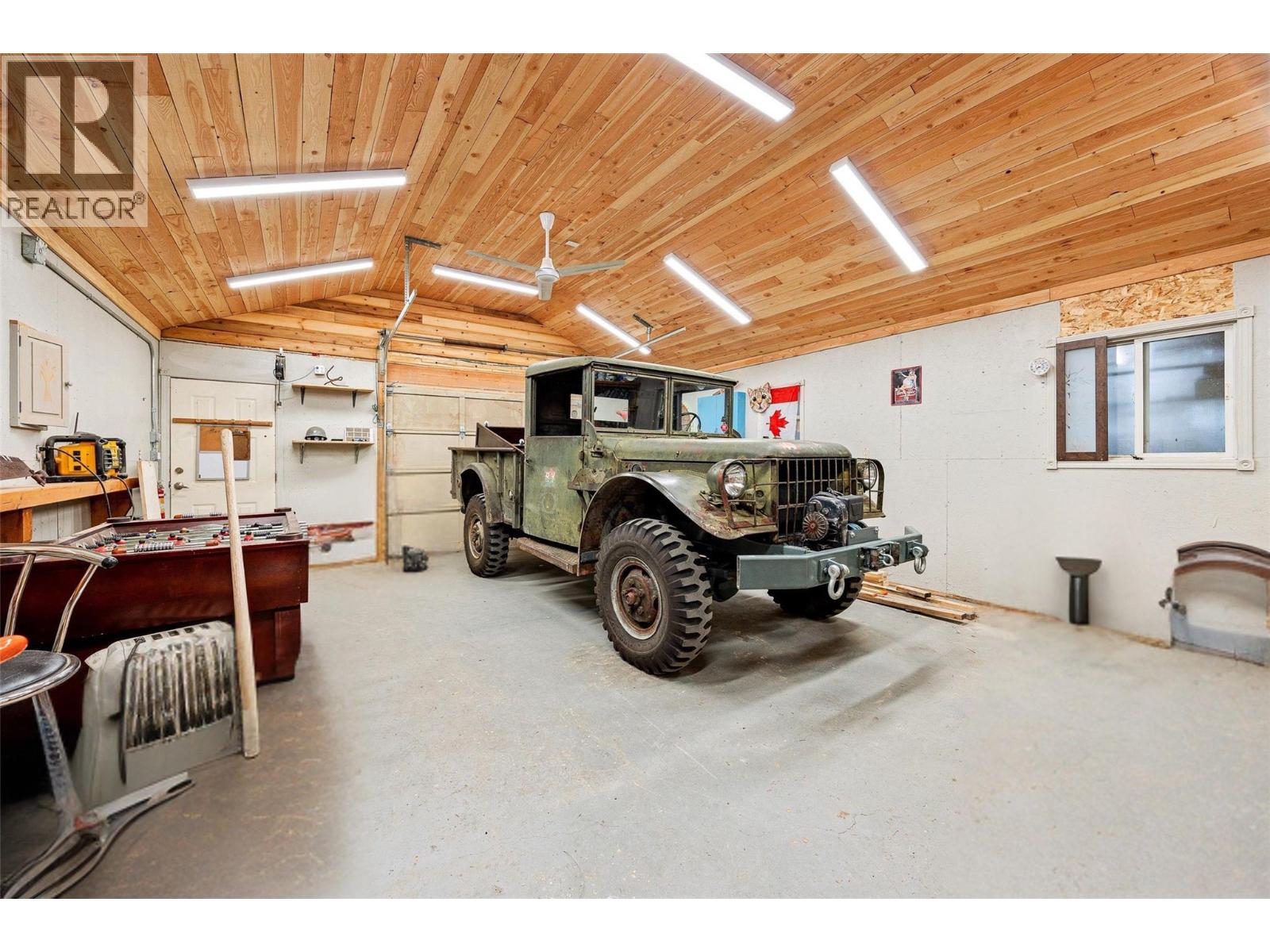 14286 Harmen Road, Lake Country