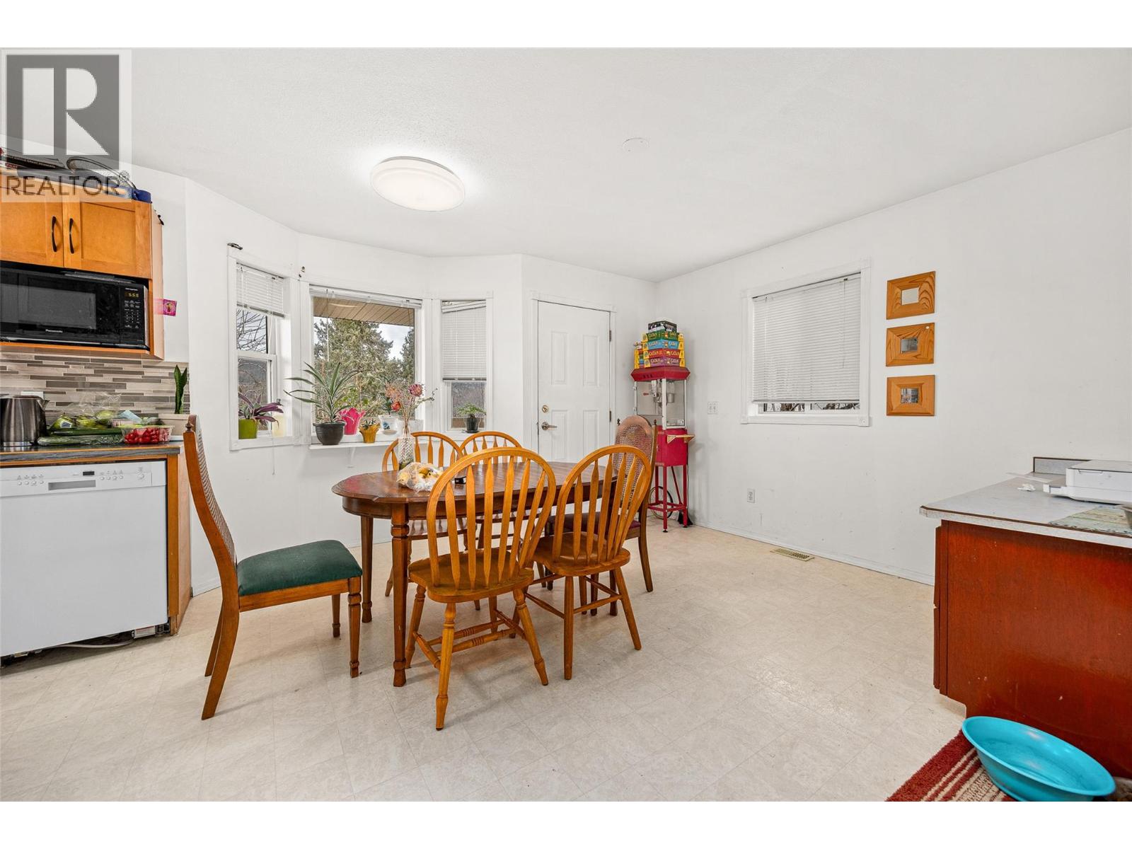 14286 Harmen Road, Lake Country