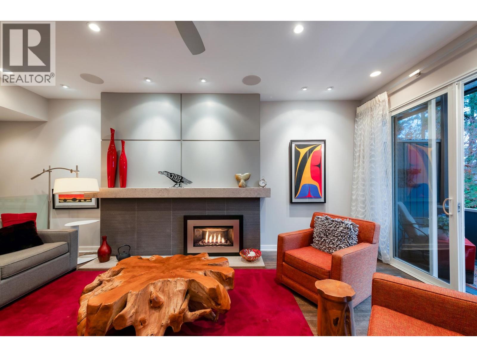 3669 EDGEMONT BOULEVARD, North Vancouver