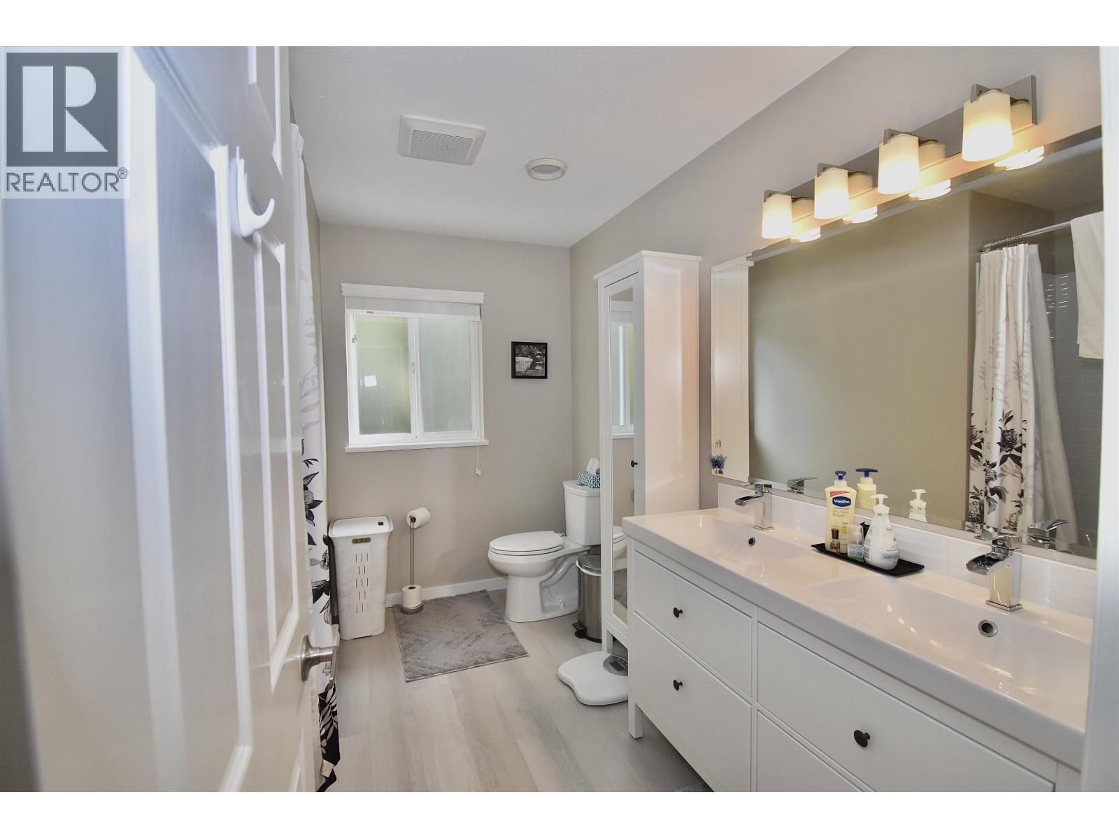 8086 DOGWOOD DRIVE, Halfmoon Bay