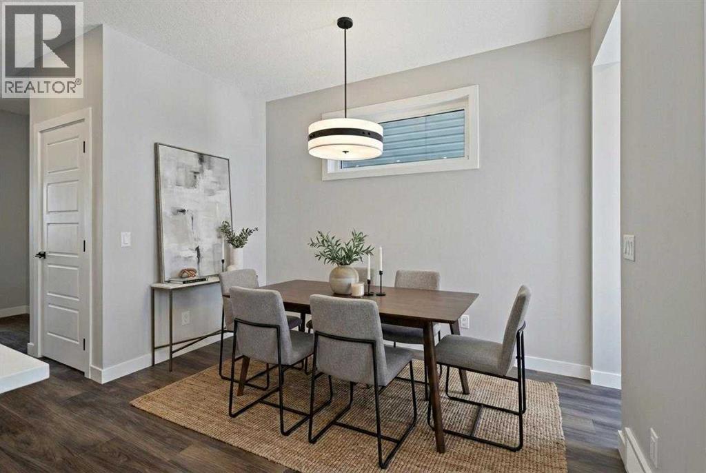 Single Family House for Sale in  Amblefield Heights NW Moraine Calgary 