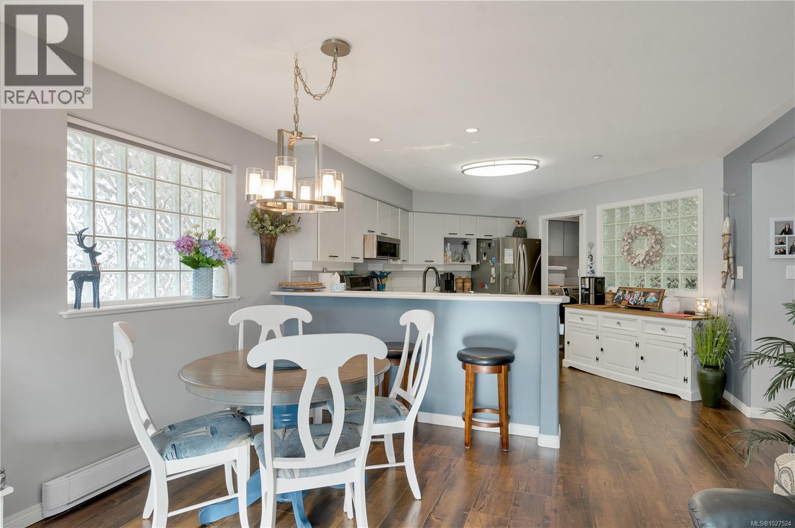 #105 350 ISLAND HWY S - 8