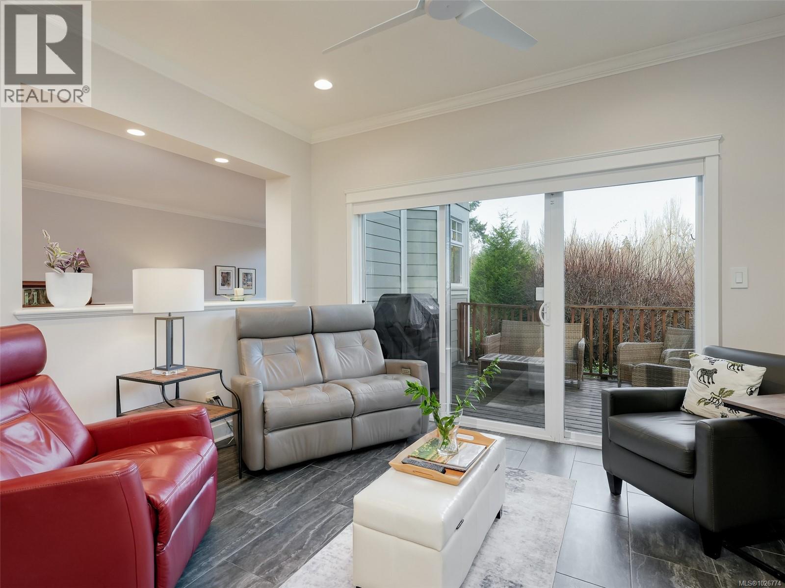  571 Caselton Place, Saanich