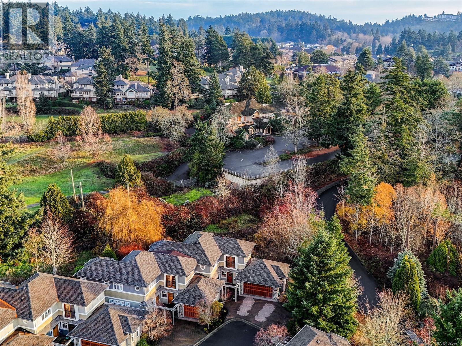  571 Caselton Place, Saanich