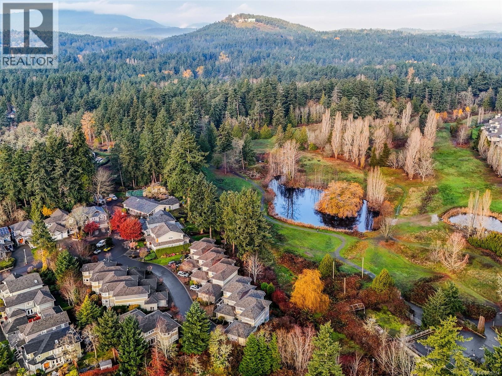  571 Caselton Place, Saanich