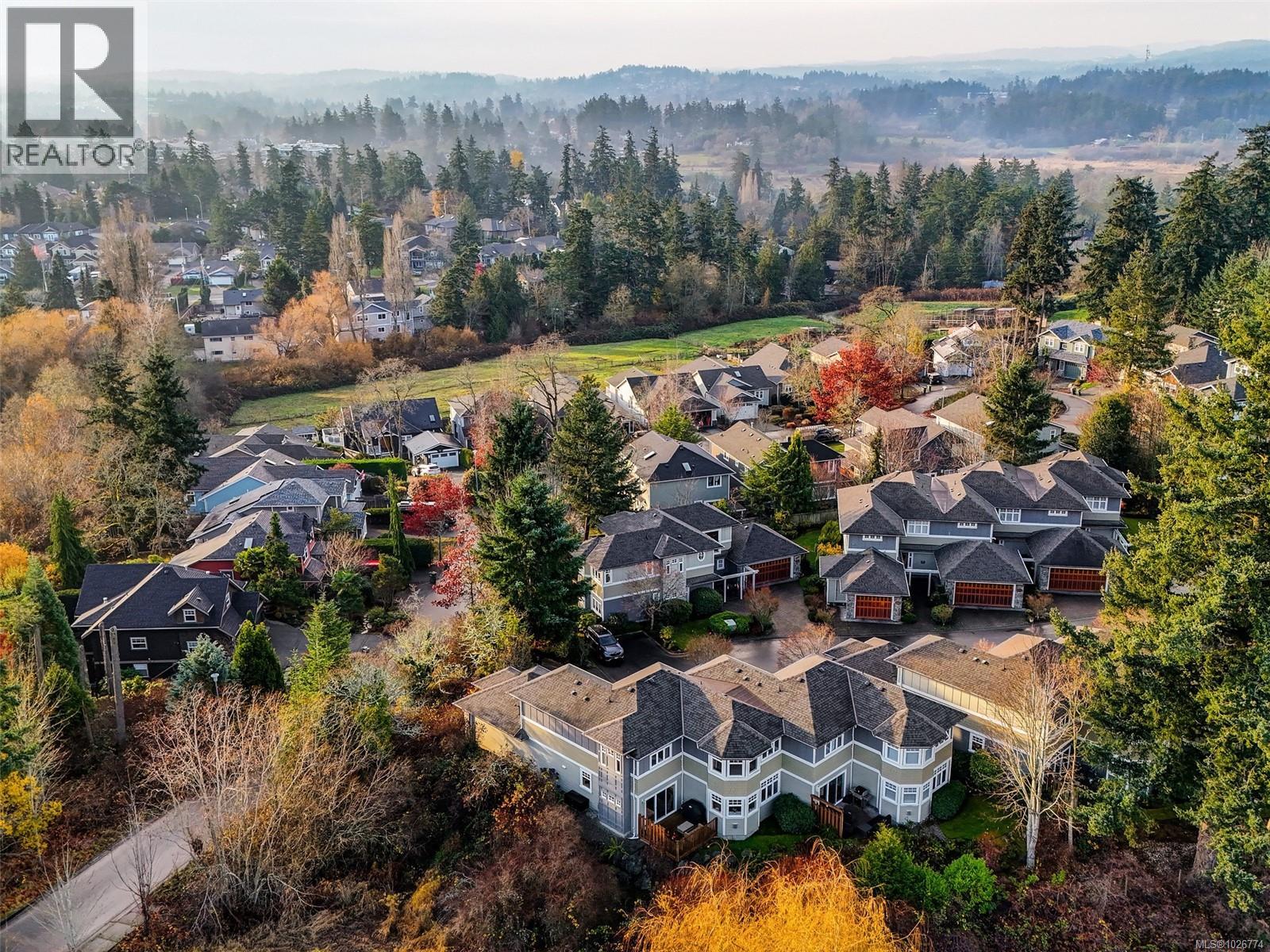  571 Caselton Place, Saanich