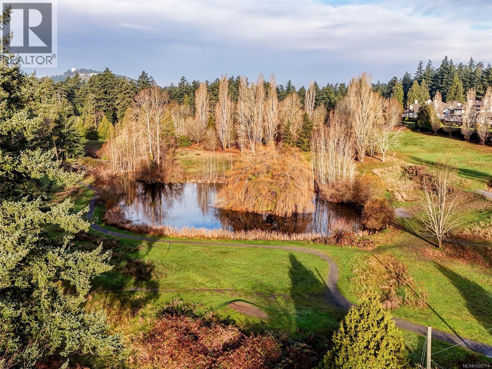  571 Caselton Place, Saanich