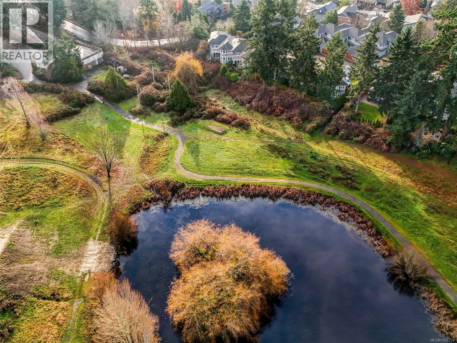  571 Caselton Place, Saanich