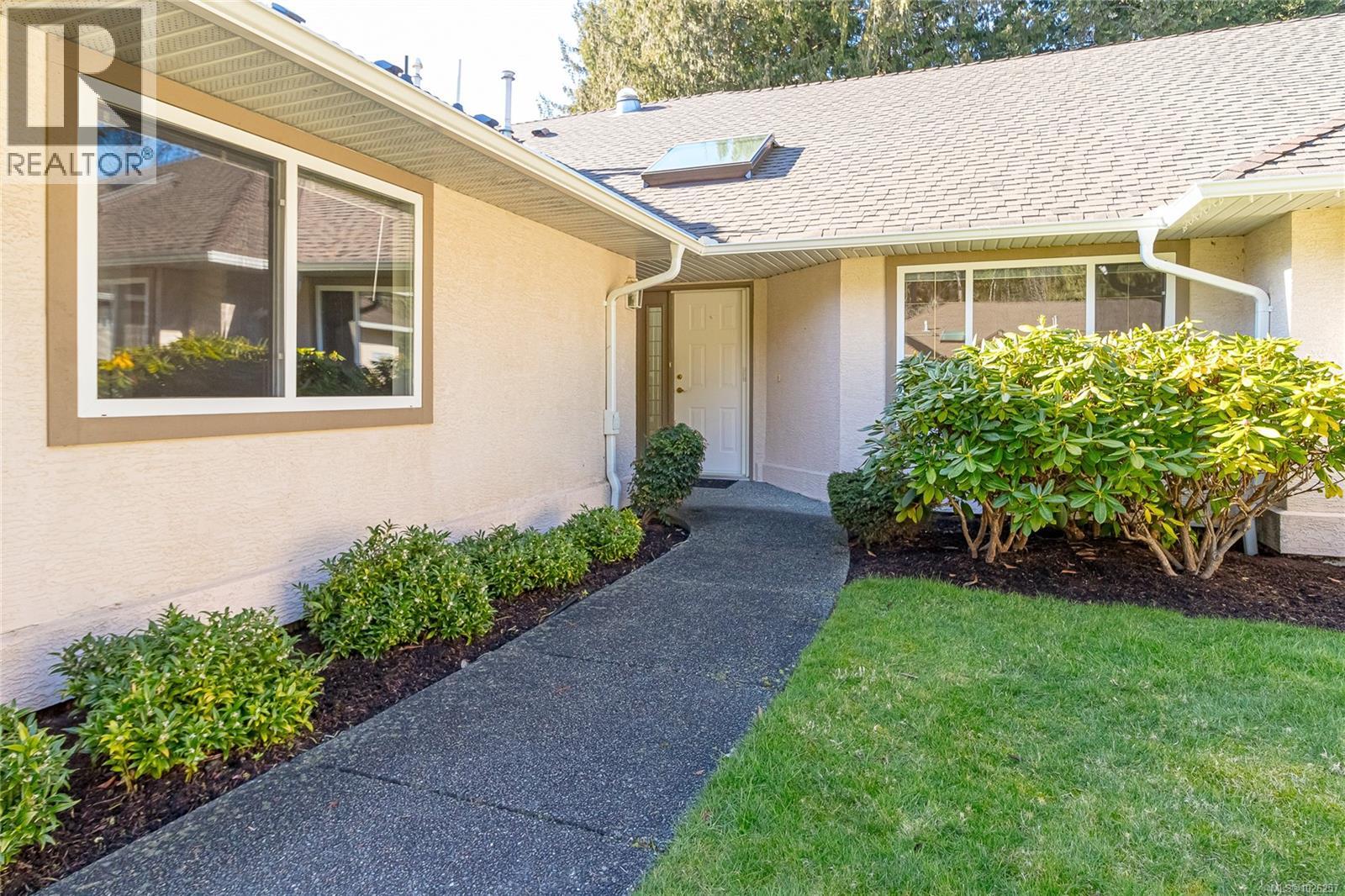 #9 850 ARBUTUS ST - 12