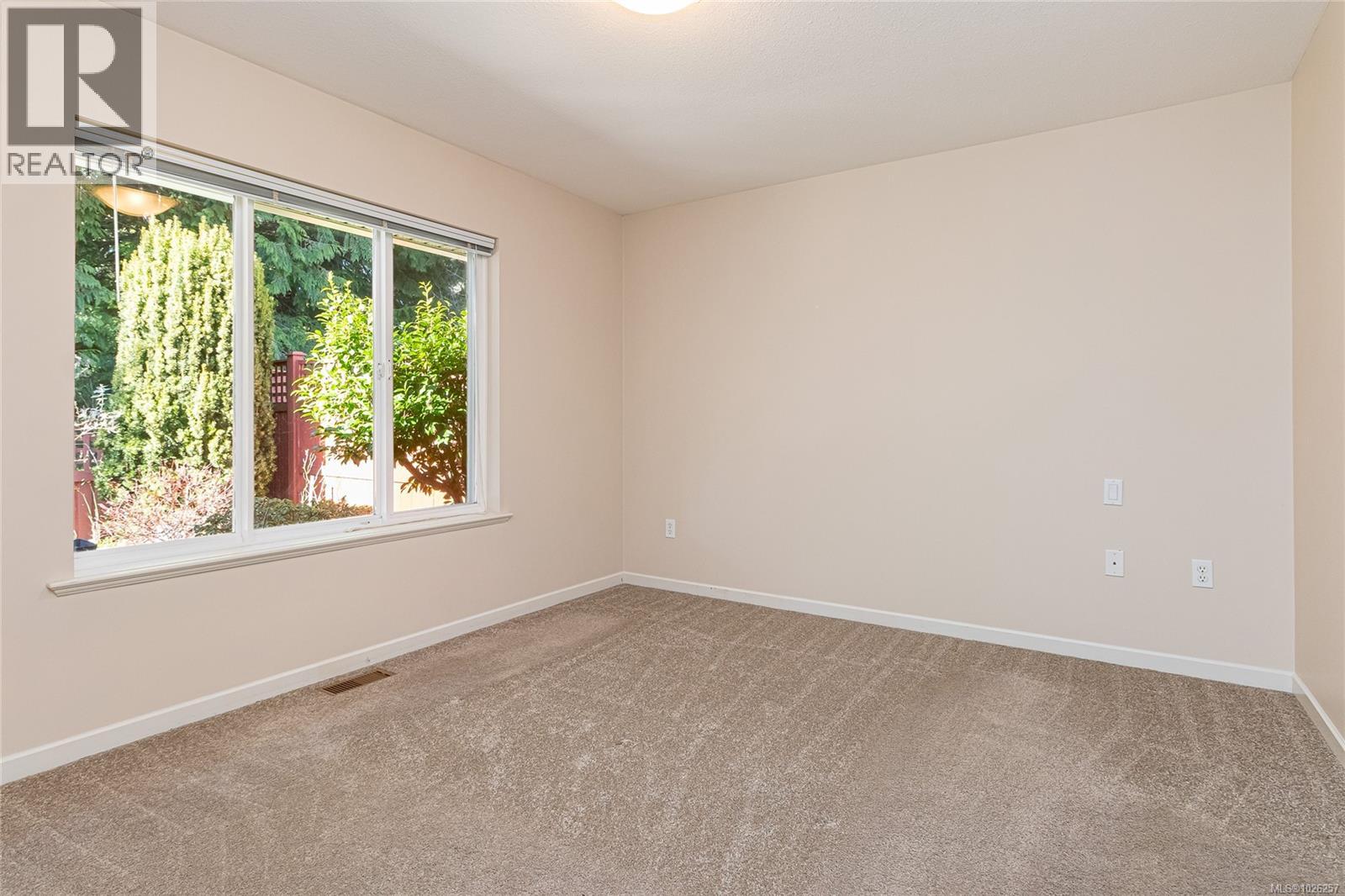 #9 850 ARBUTUS ST - 25