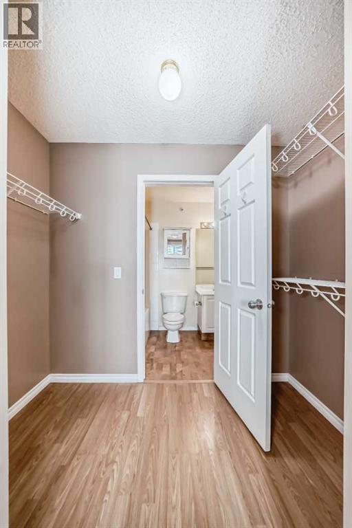 Single Family House for Sale in   Shawville Way SE Shawnessy Calgary 