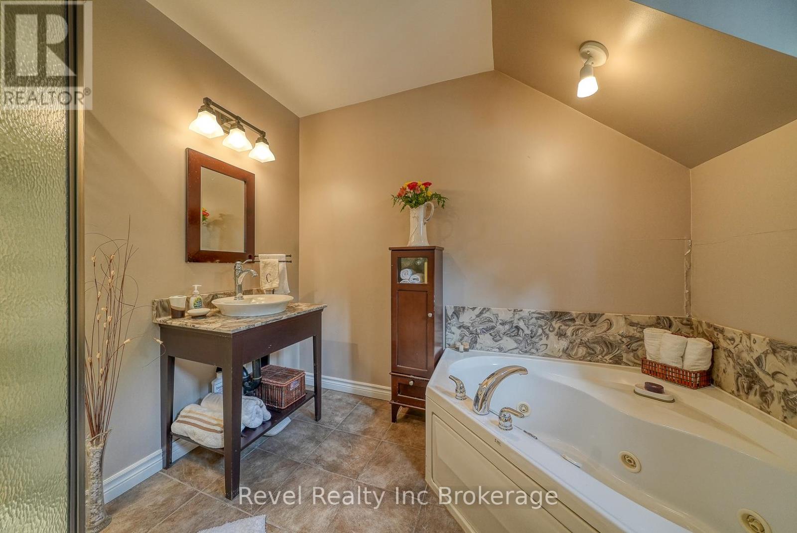 140 VANSITTART AVENUE, Woodstock (Woodstock - North), Ontario, N4S6E6 — Photo 17