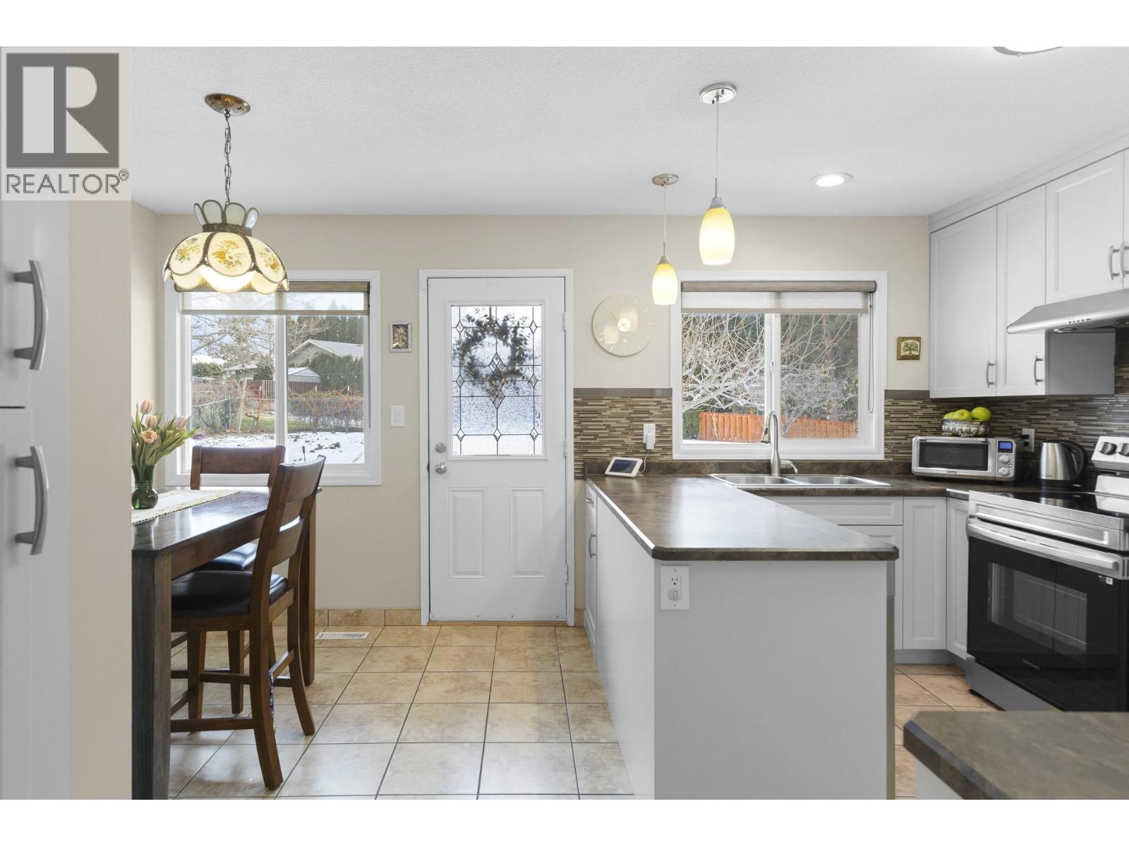 1269 Marlyn Court, West Kelowna
