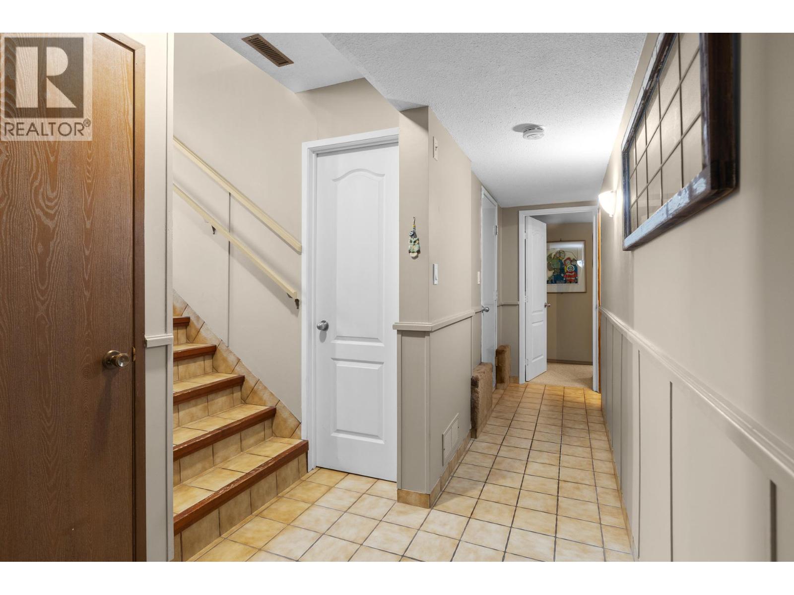 1269 Marlyn Court, West Kelowna