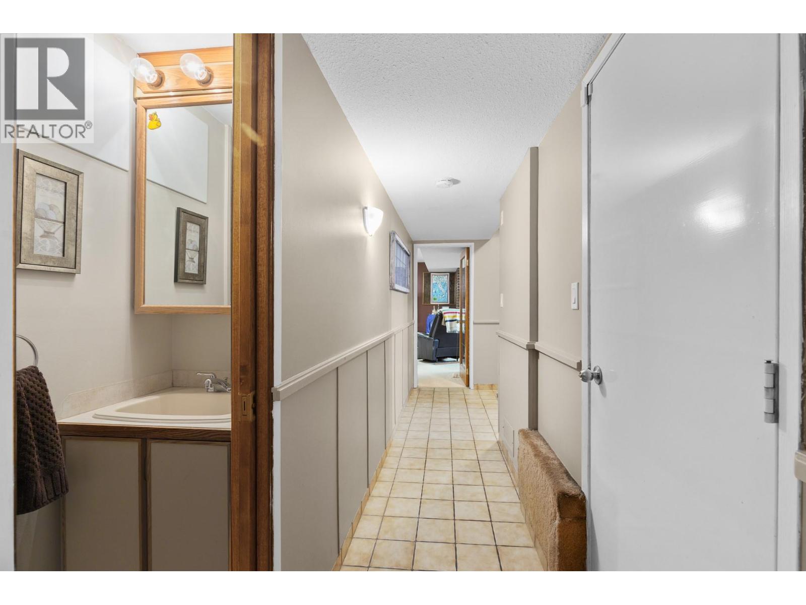 1269 Marlyn Court, West Kelowna