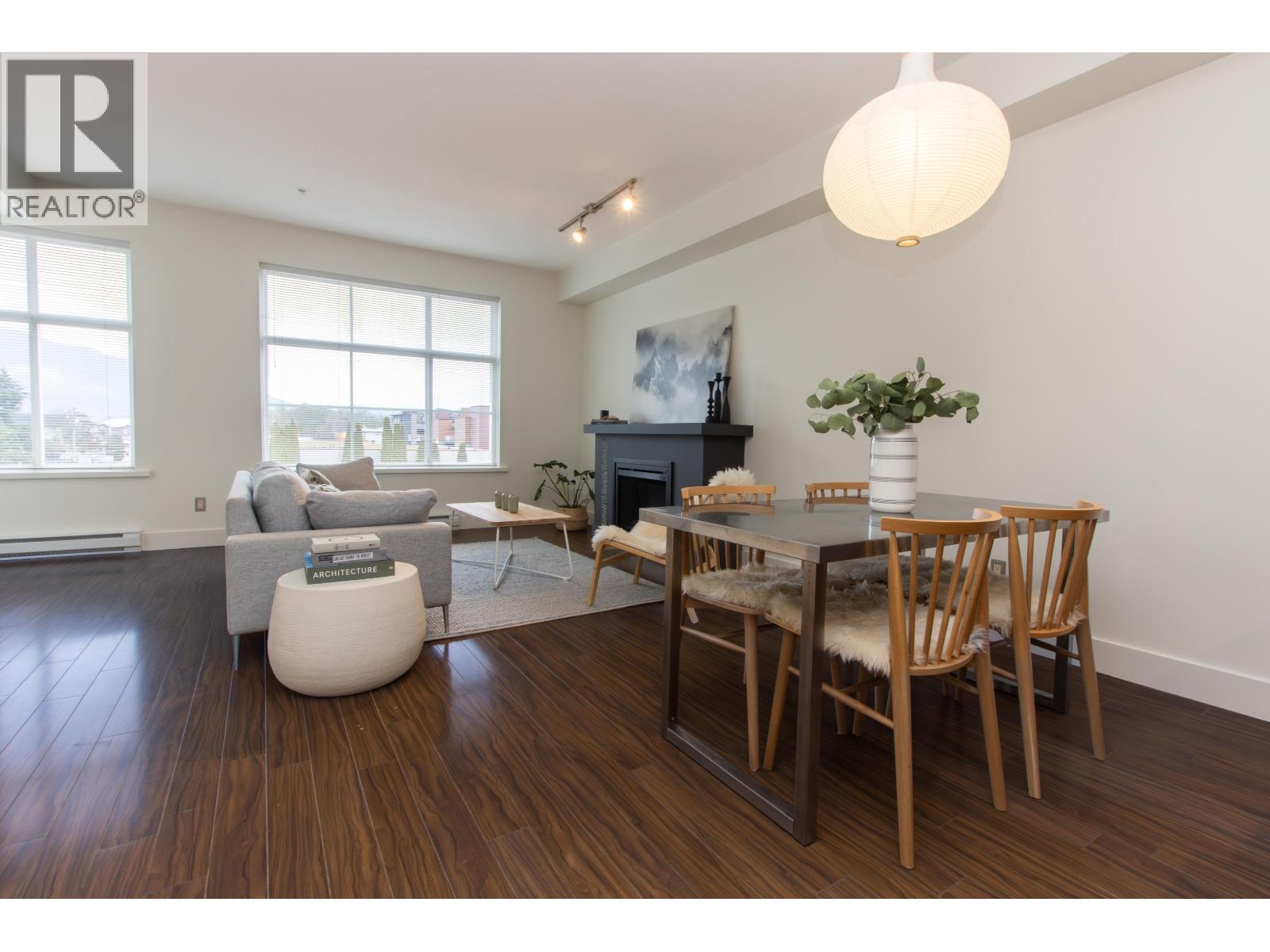 303 1336 MAIN STREET, Squamish