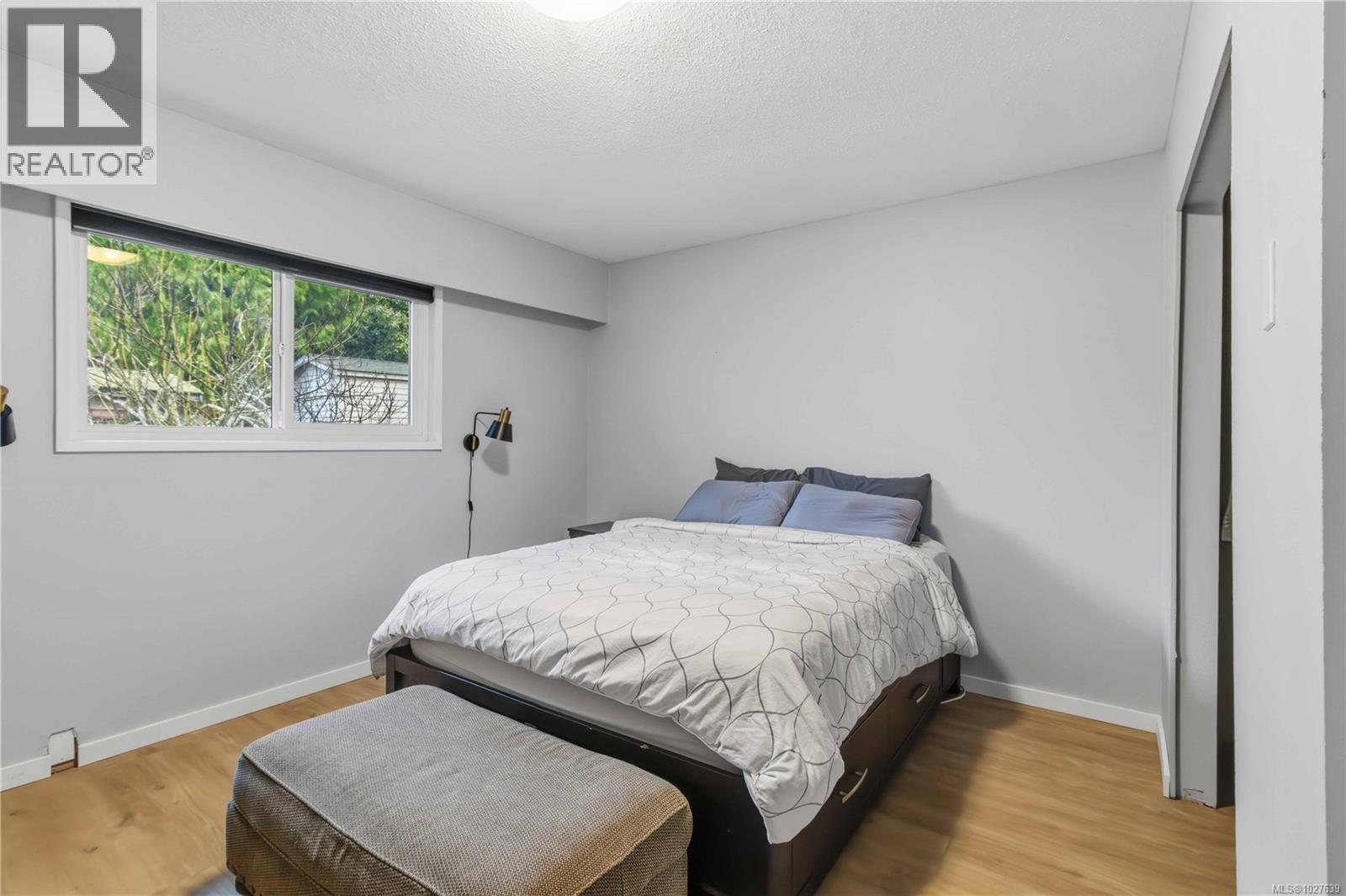  4370 Elnido Crescent, Saanich