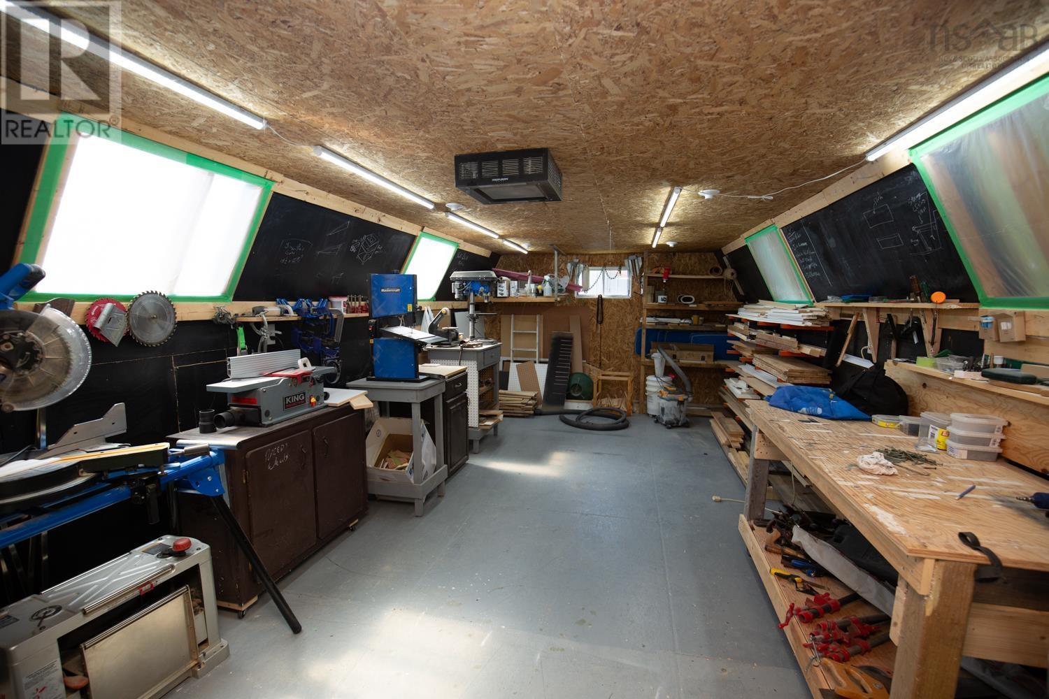 Property 7 of 48 of 33 DRESDEN Way