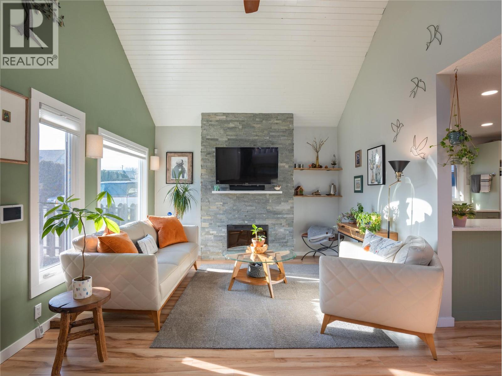 505 Rene Avenue, Penticton